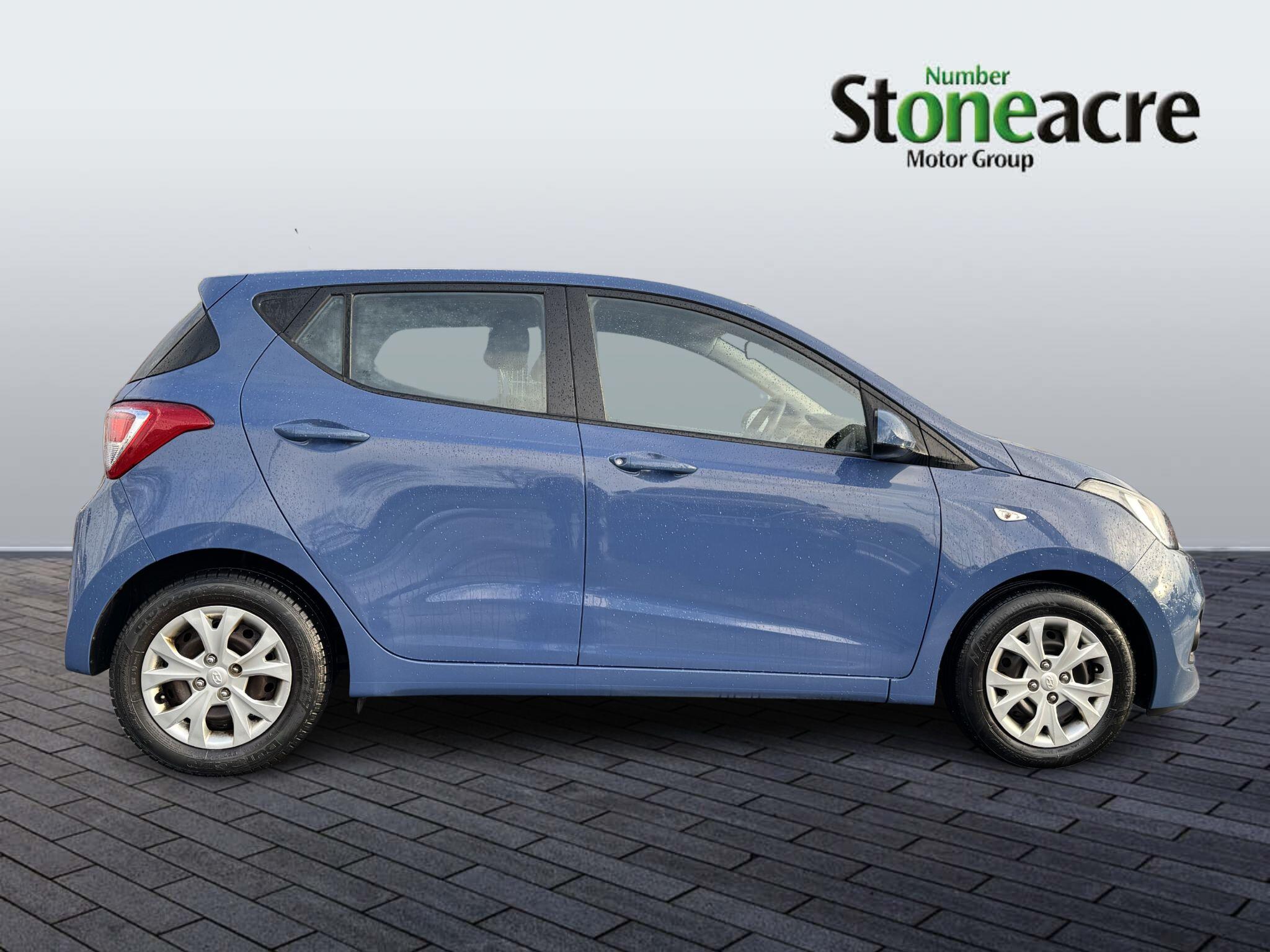 Hyundai i10 1.0 SE Euro 6 5dr NX16XBN Image 2