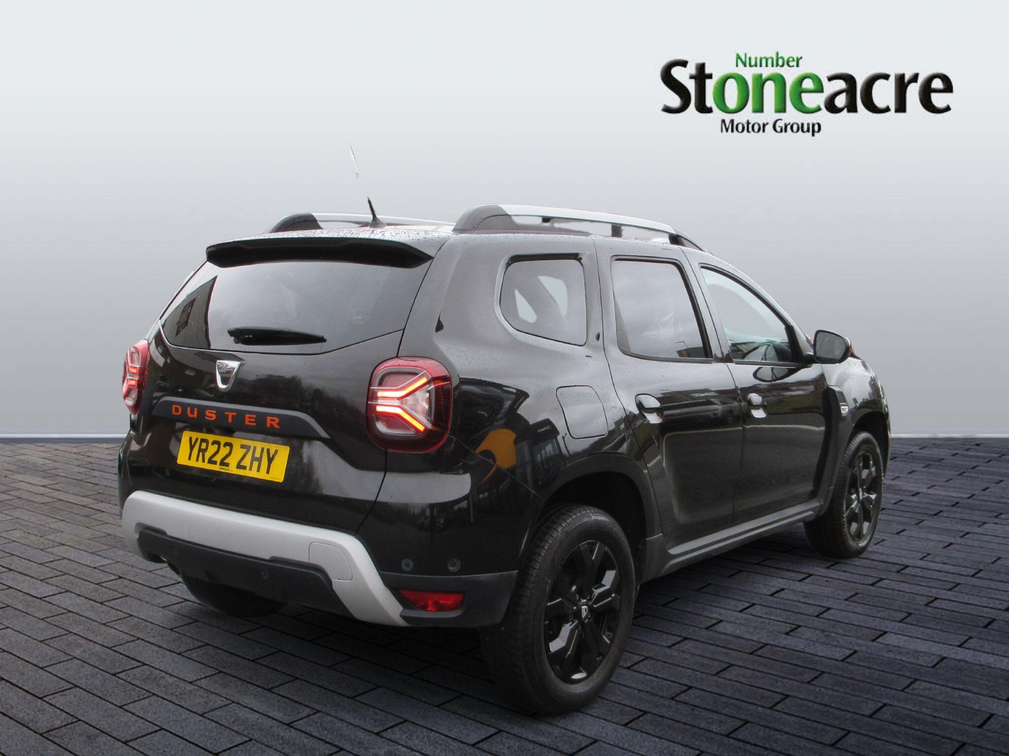 Dacia Duster 1.3 TCe Extreme SE Euro 6 (s/s) 5dr YR22ZHY Image 3