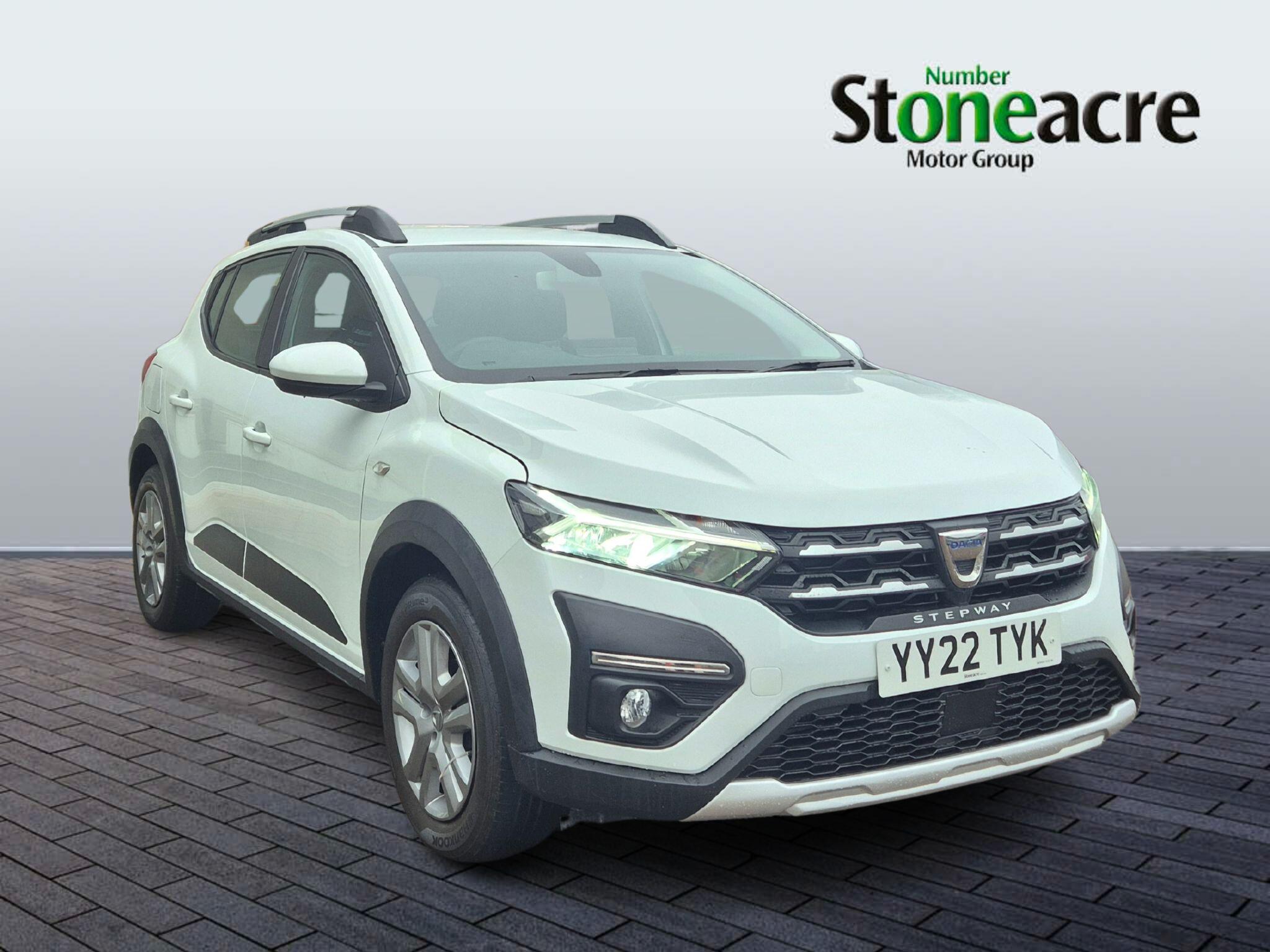 Dacia Sandero Stepway 1.0 TCe Comfort 5dr YY22TYK Image 1