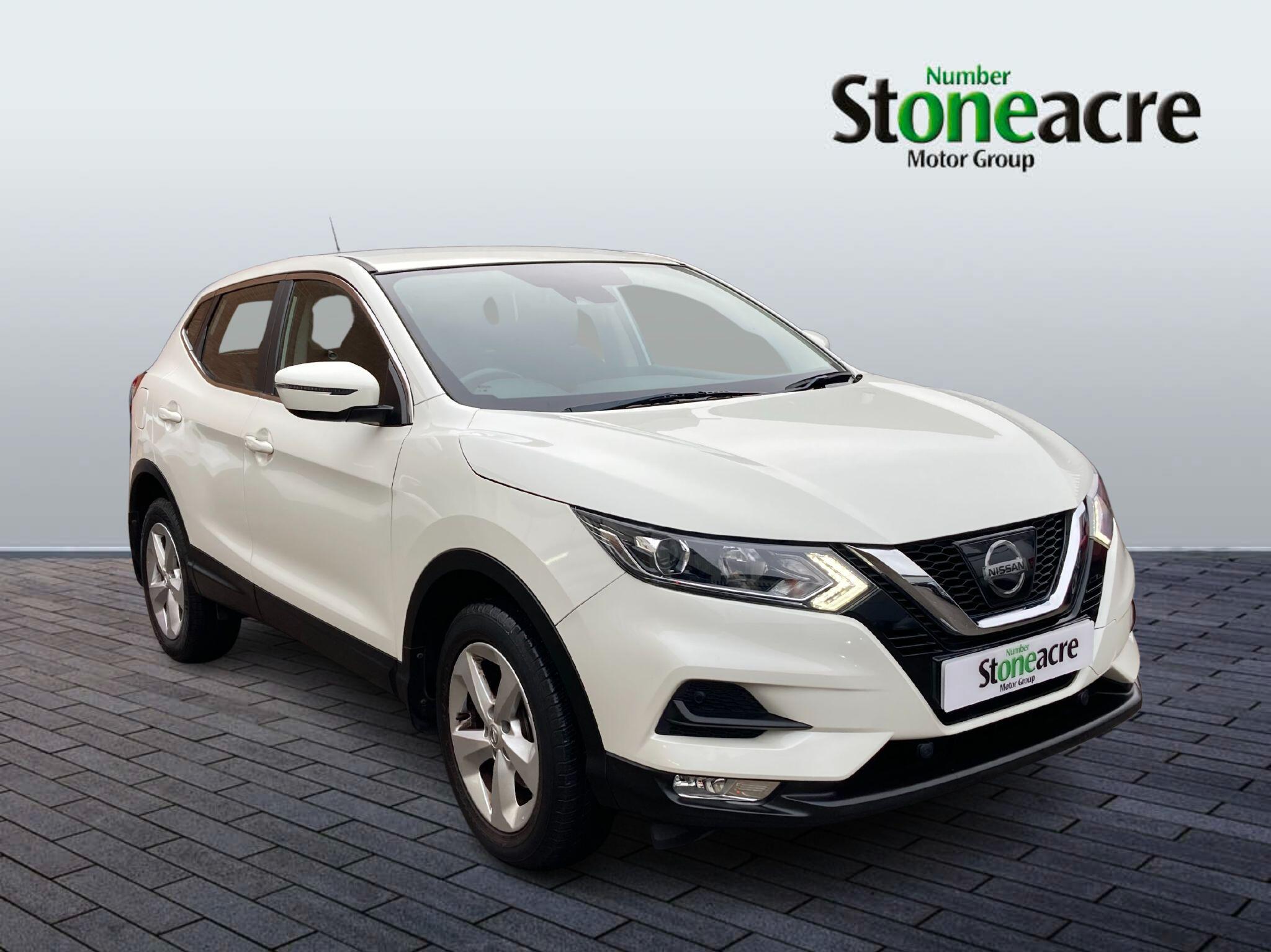Nissan Qashqai 1.2 DIG-T Acenta Euro 6 (s/s) 5dr ASZ9884 Image 1