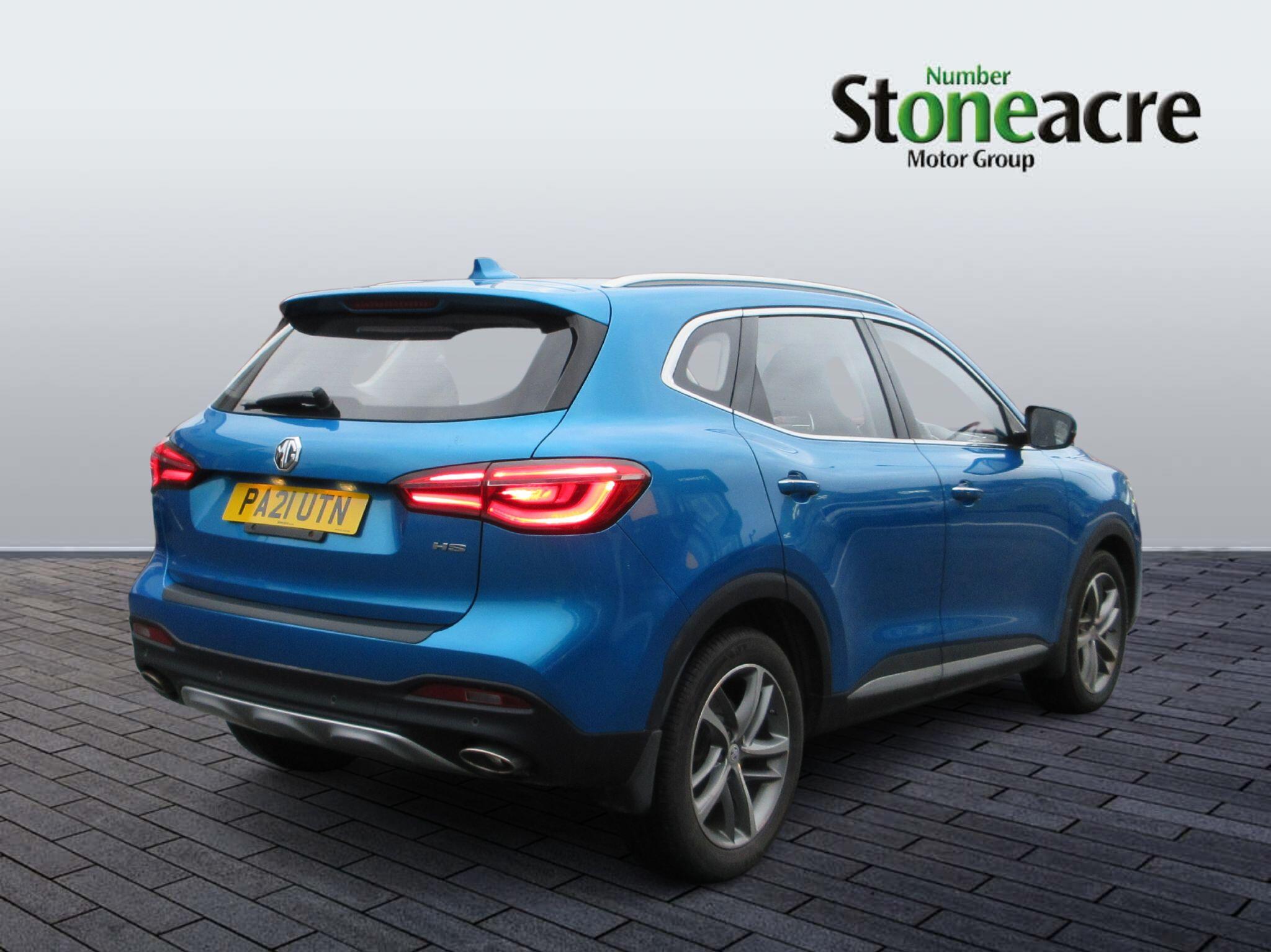 MG HS 1.5 T-GDI Exclusive 5dr PA21UTN Image 3