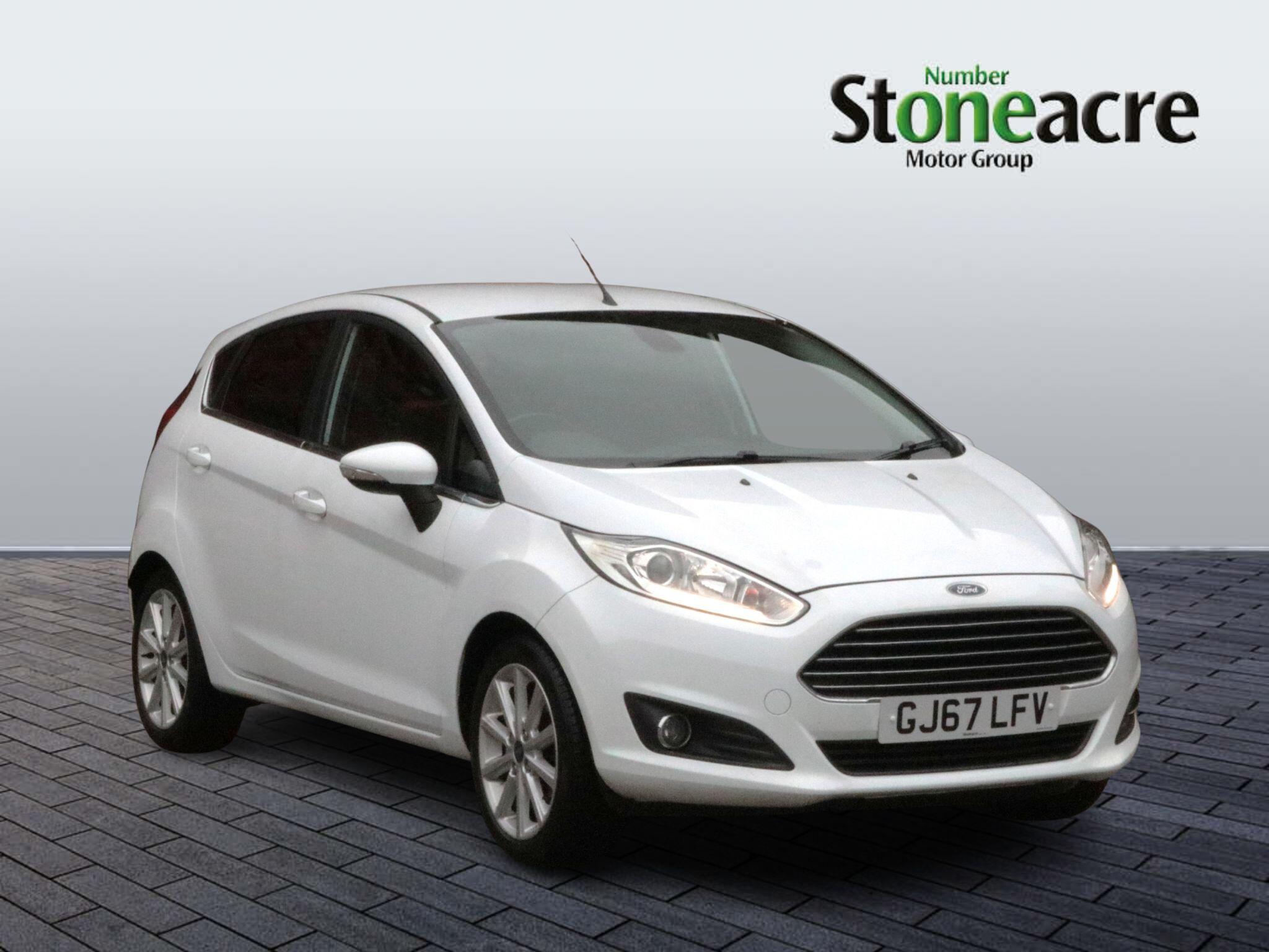 Ford Fiesta 1.0T EcoBoost Titanium Hatchback 5dr Petrol Manual Euro 6 (s/s) (100 ps) GJ67LFV Image 1
