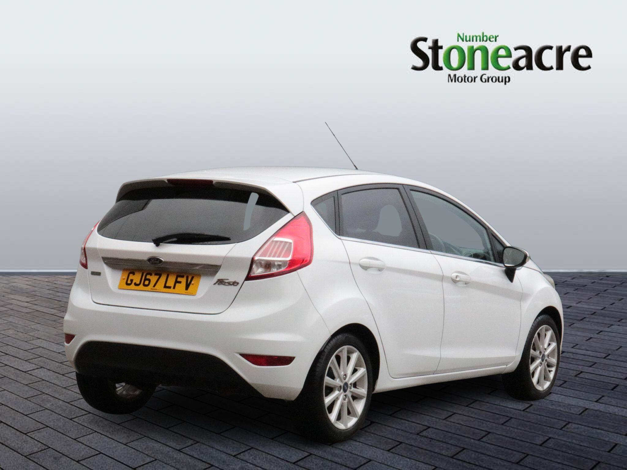 Ford Fiesta 1.0T EcoBoost Titanium Hatchback 5dr Petrol Manual Euro 6 (s/s) (100 ps) GJ67LFV Image 3
