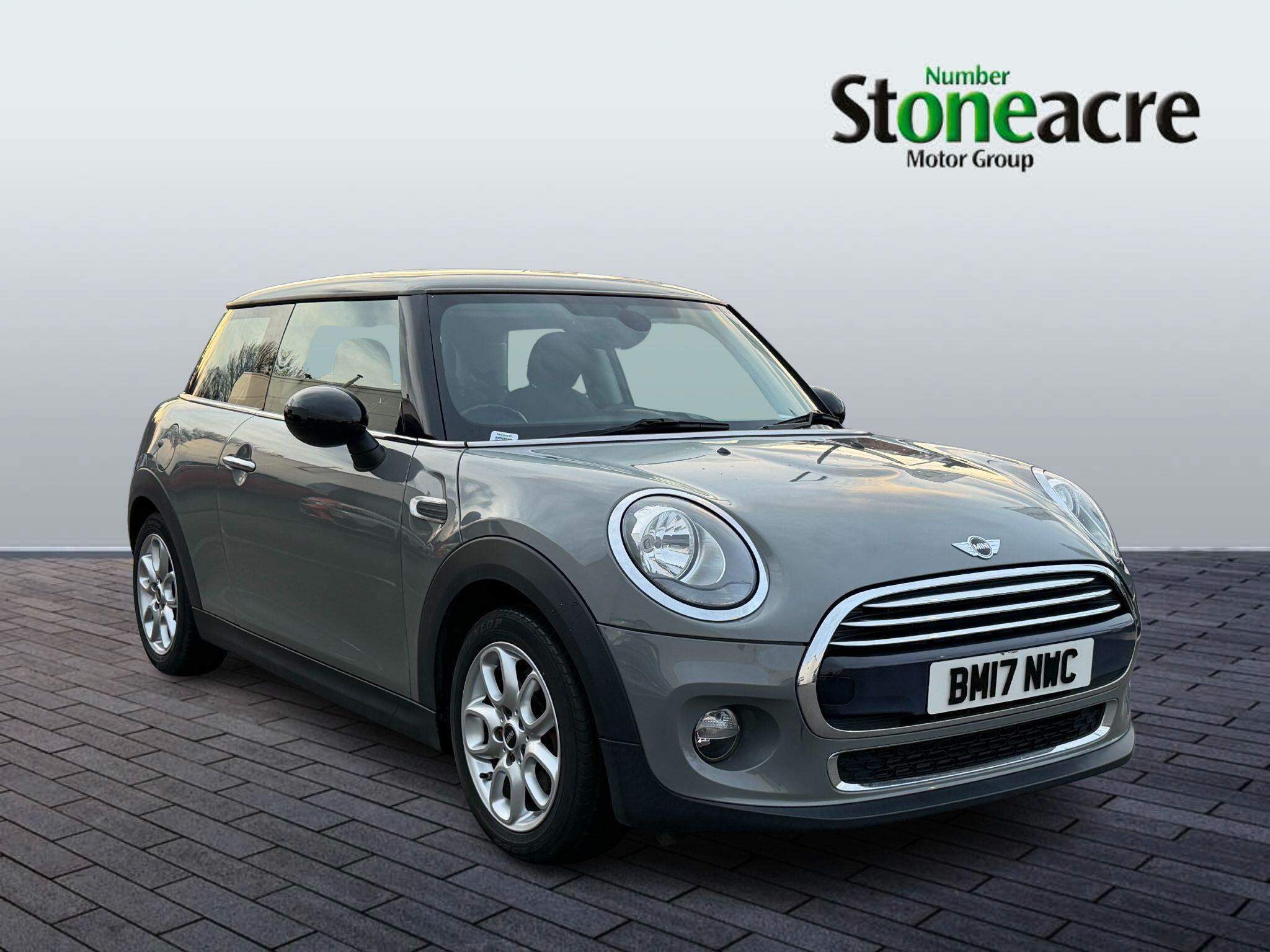 MINI Hatch 1.5 Cooper 3dr Auto BM17NWC Image 1