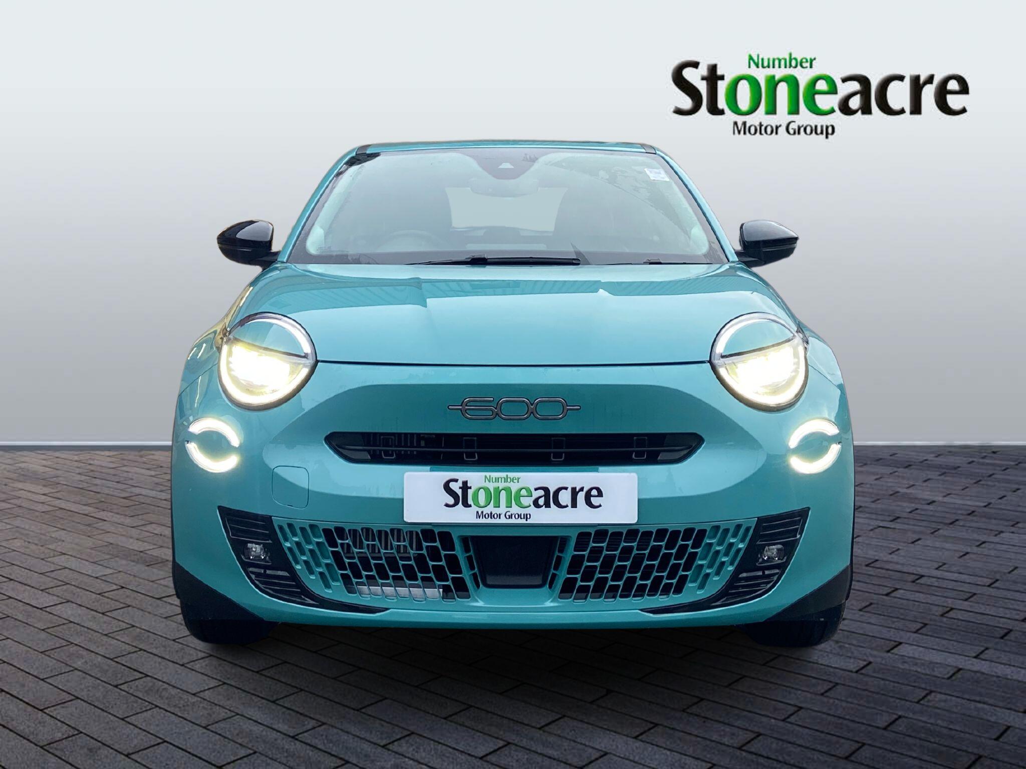 Fiat 600 1.2 MHEV 136 e-DCT Euro 6 (s/s) 5dr FN75ZZD Image 2