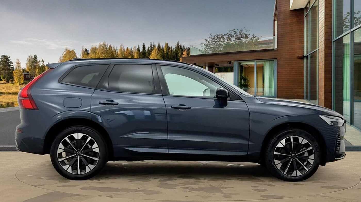 Volvo XC60 2.0 T8 18.8kWh Ultra Dark Auto AWD Euro 6 (s/s) 5dr RJ25TSU Image 2