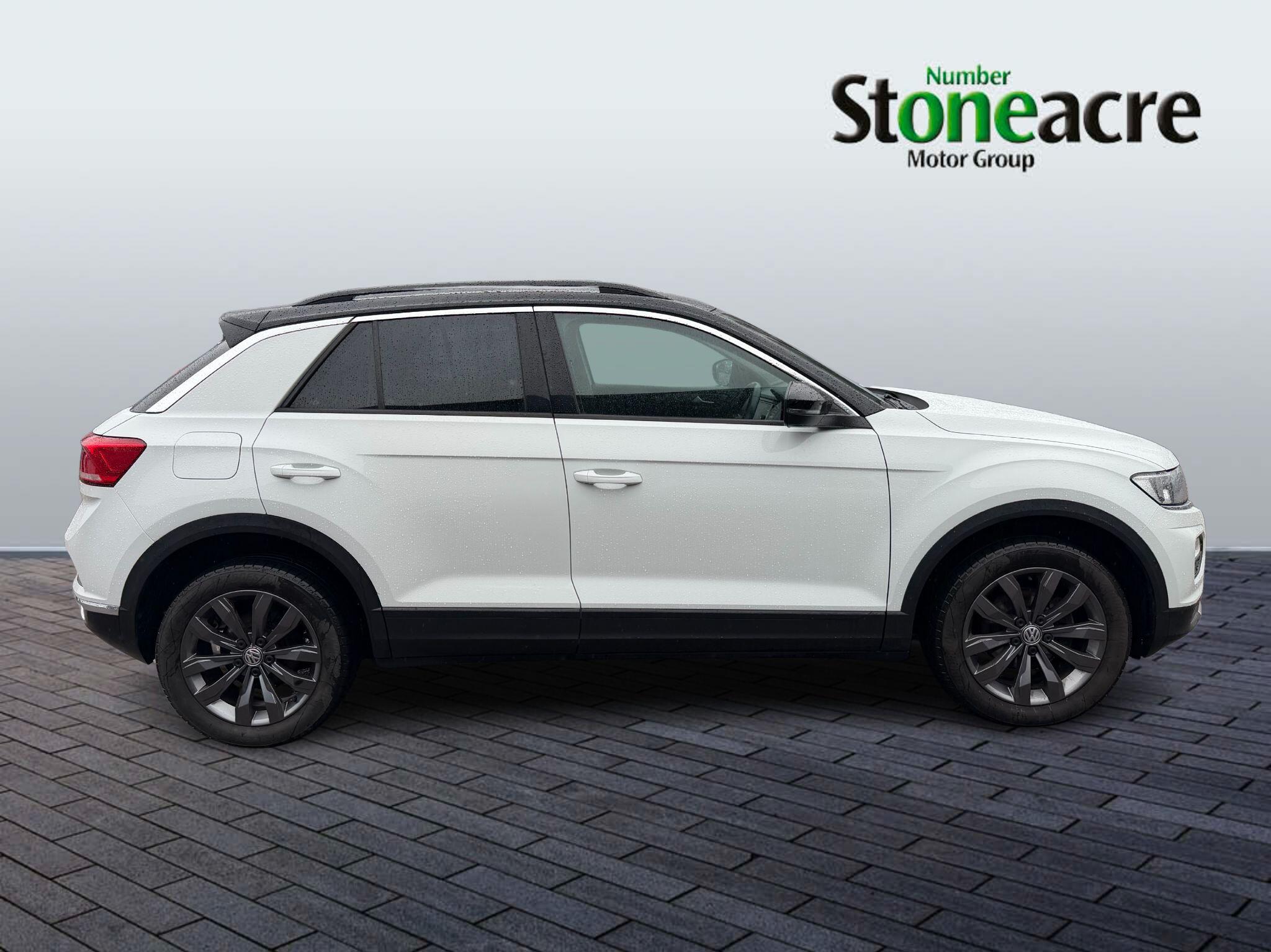 Volkswagen T-Roc 1.5 TSI EVO SE 5dr DE68ZGJ Image 2