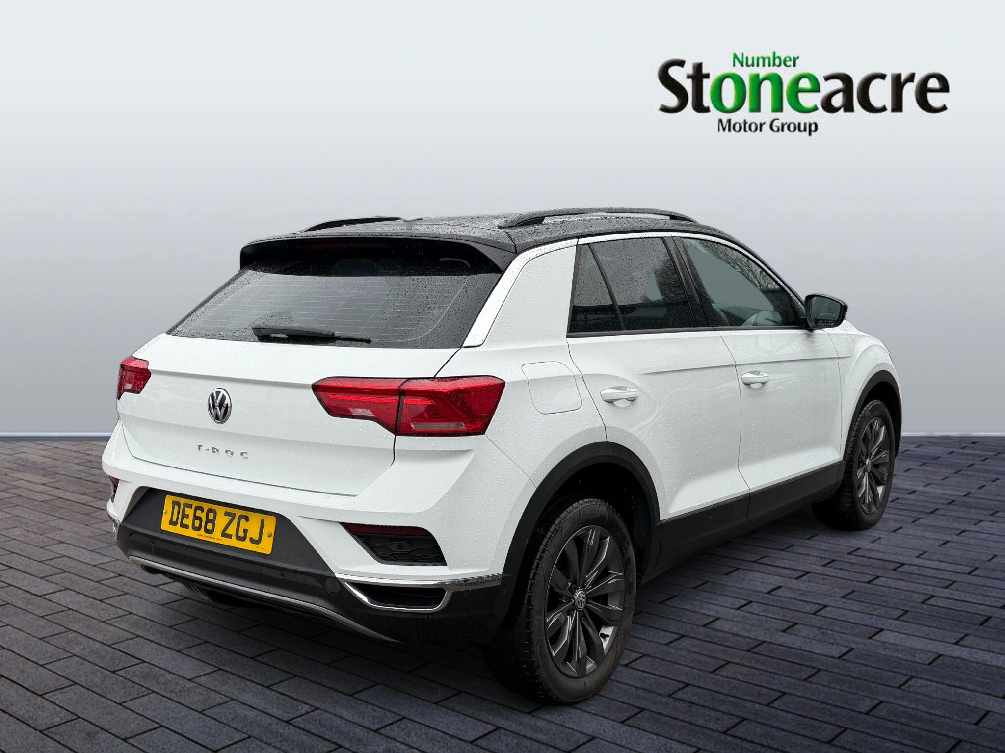 Volkswagen T-Roc 1.5 TSI EVO SE 5dr DE68ZGJ Image 3
