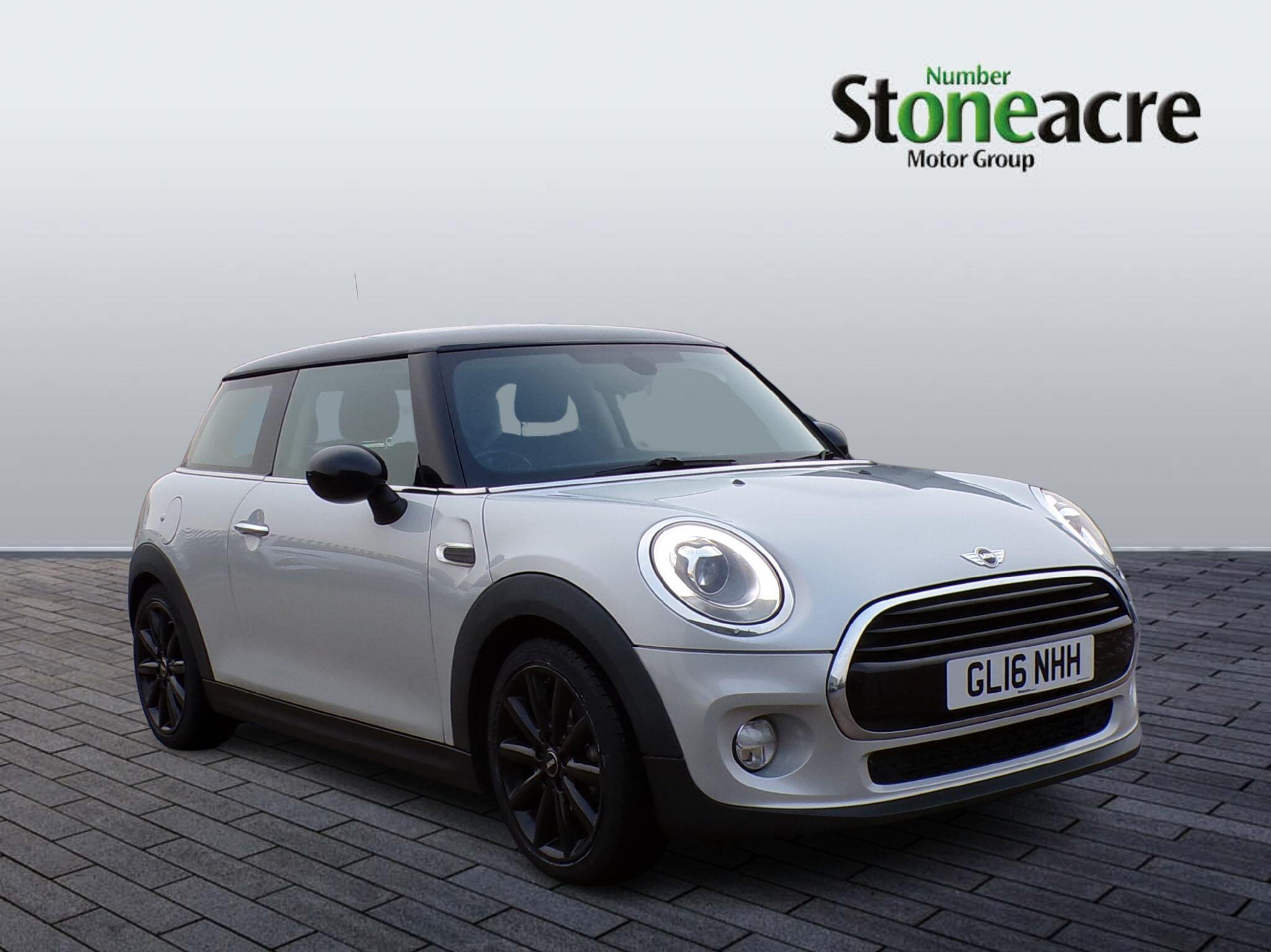 MINI Hatch 1.5 Cooper 3dr Auto GL16NHH Image 1