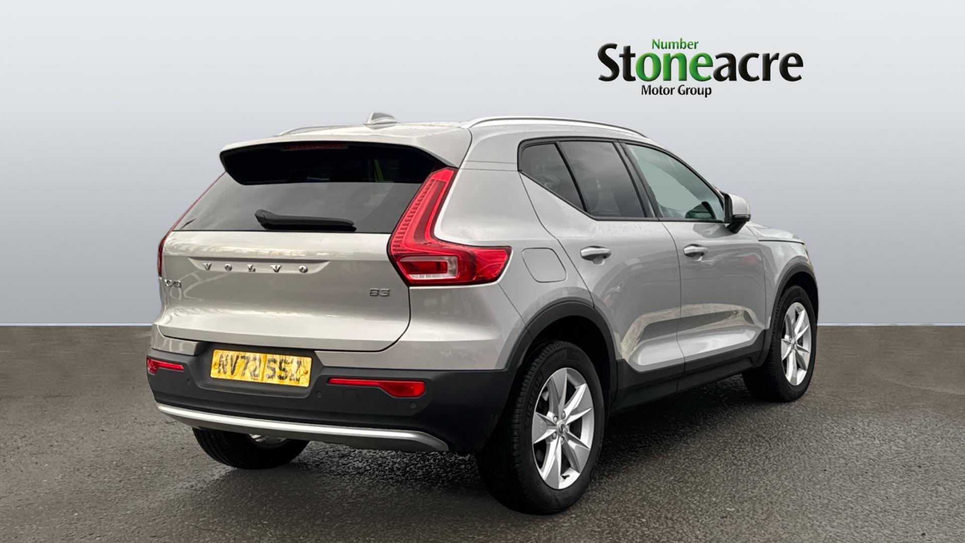 Volvo XC40 Core B3 (163 hp) Auto NV72SSZ Image 2