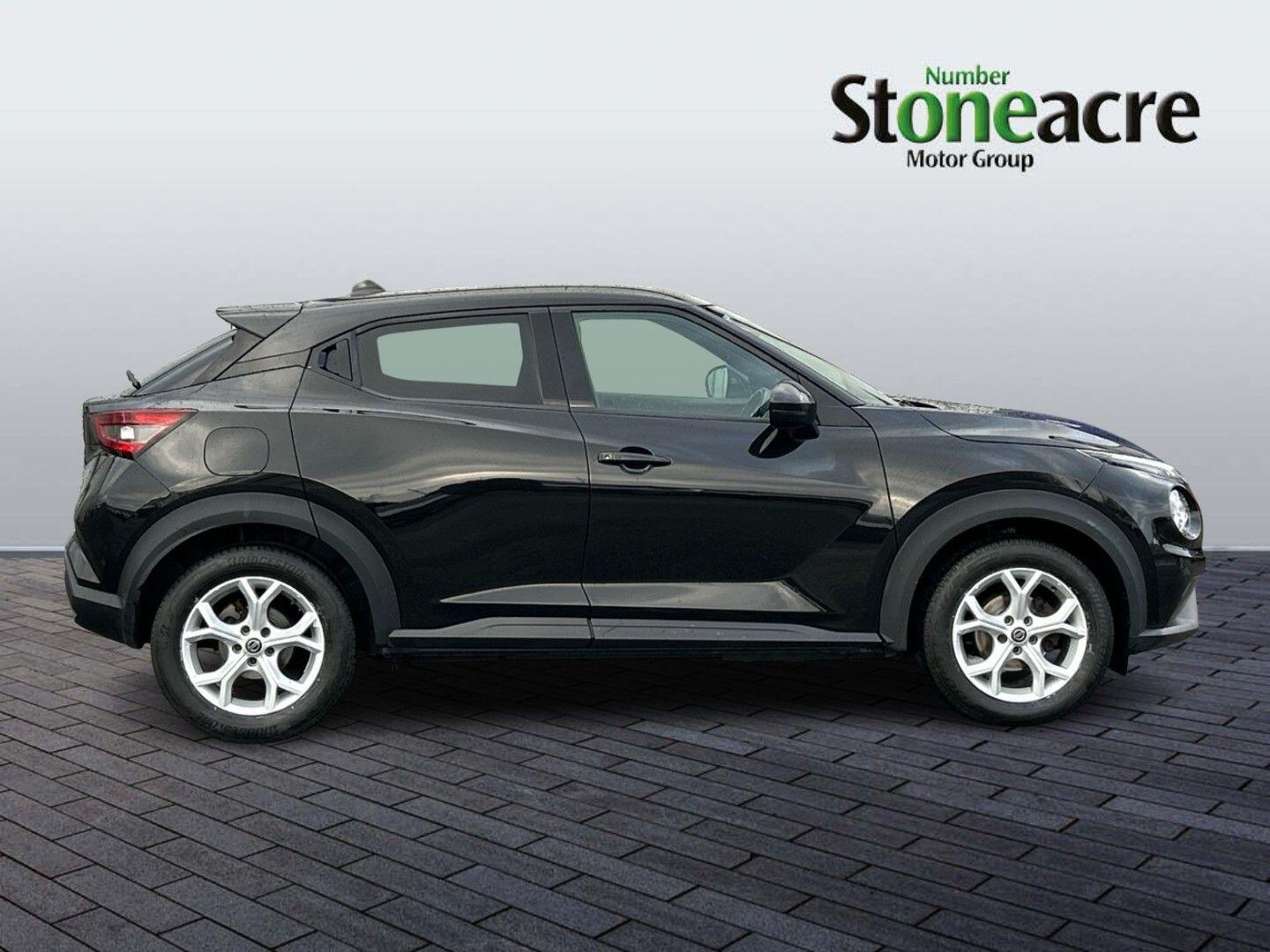 Nissan Juke 1.0 DIG-T N-Connecta SUV 5dr Petrol DCT Auto Euro 6 (s/s) (117 ps) NG69ECX Image 2