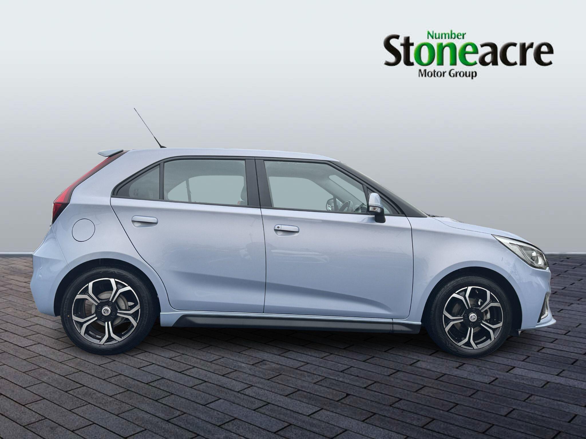 MG 3 1.5 VTi-TECH Exclusive Nav Euro 6 (s/s) 5dr ND22WJA Image 2