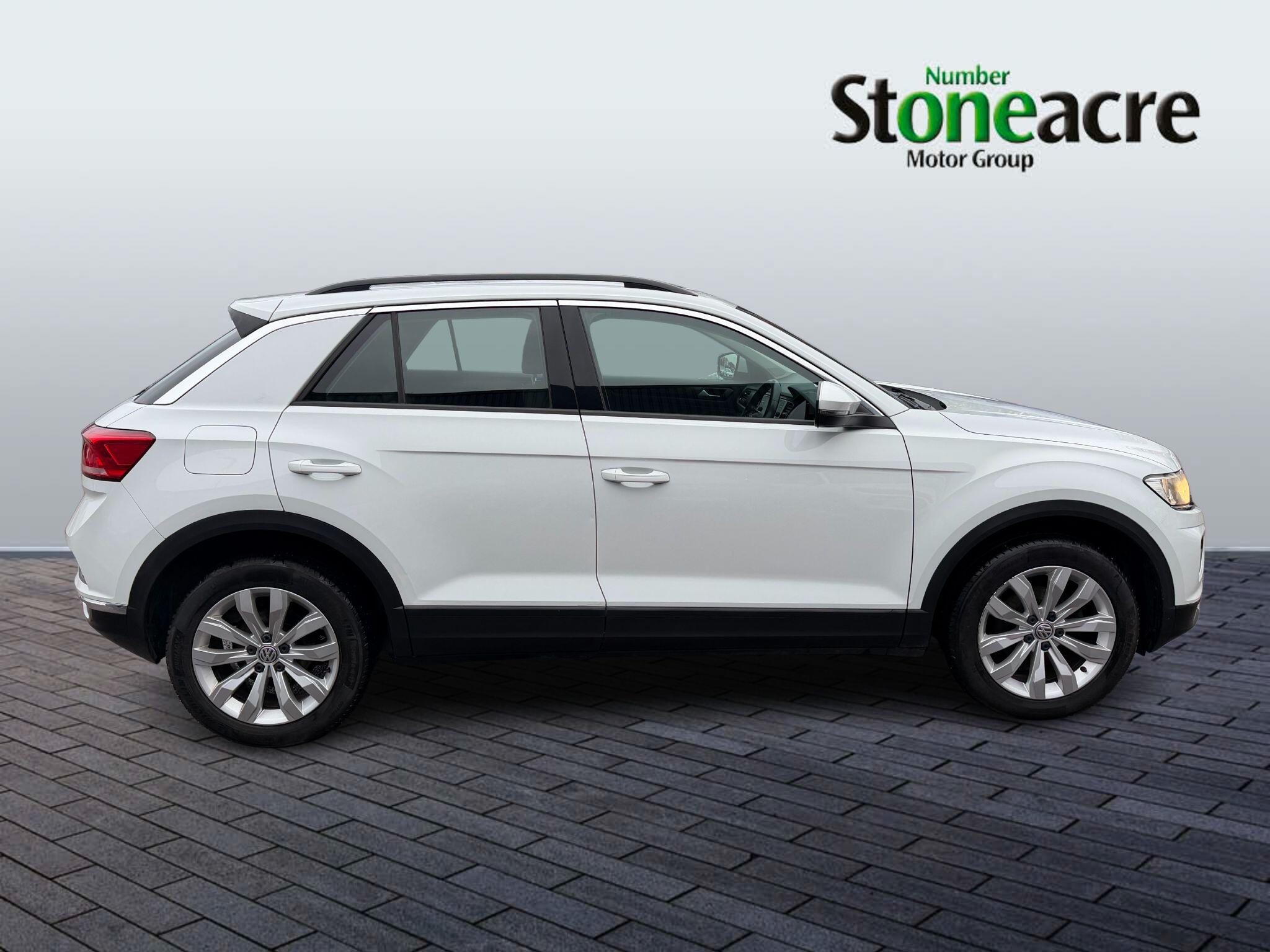 Volkswagen T-Roc 1.0 TSI SE Euro 6 (s/s) 5dr JW13WJW Image 2