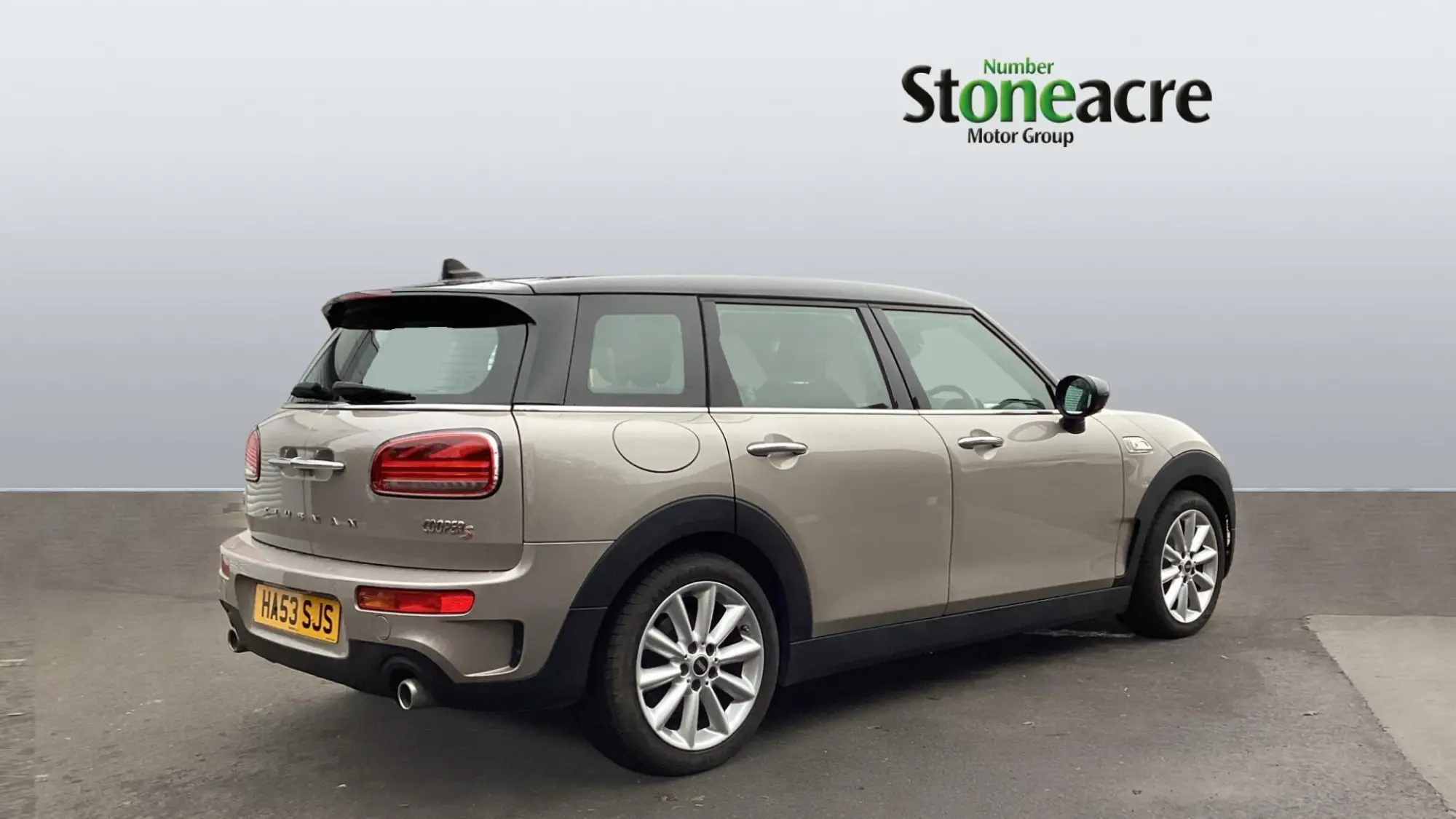 MINI Clubman Image 2