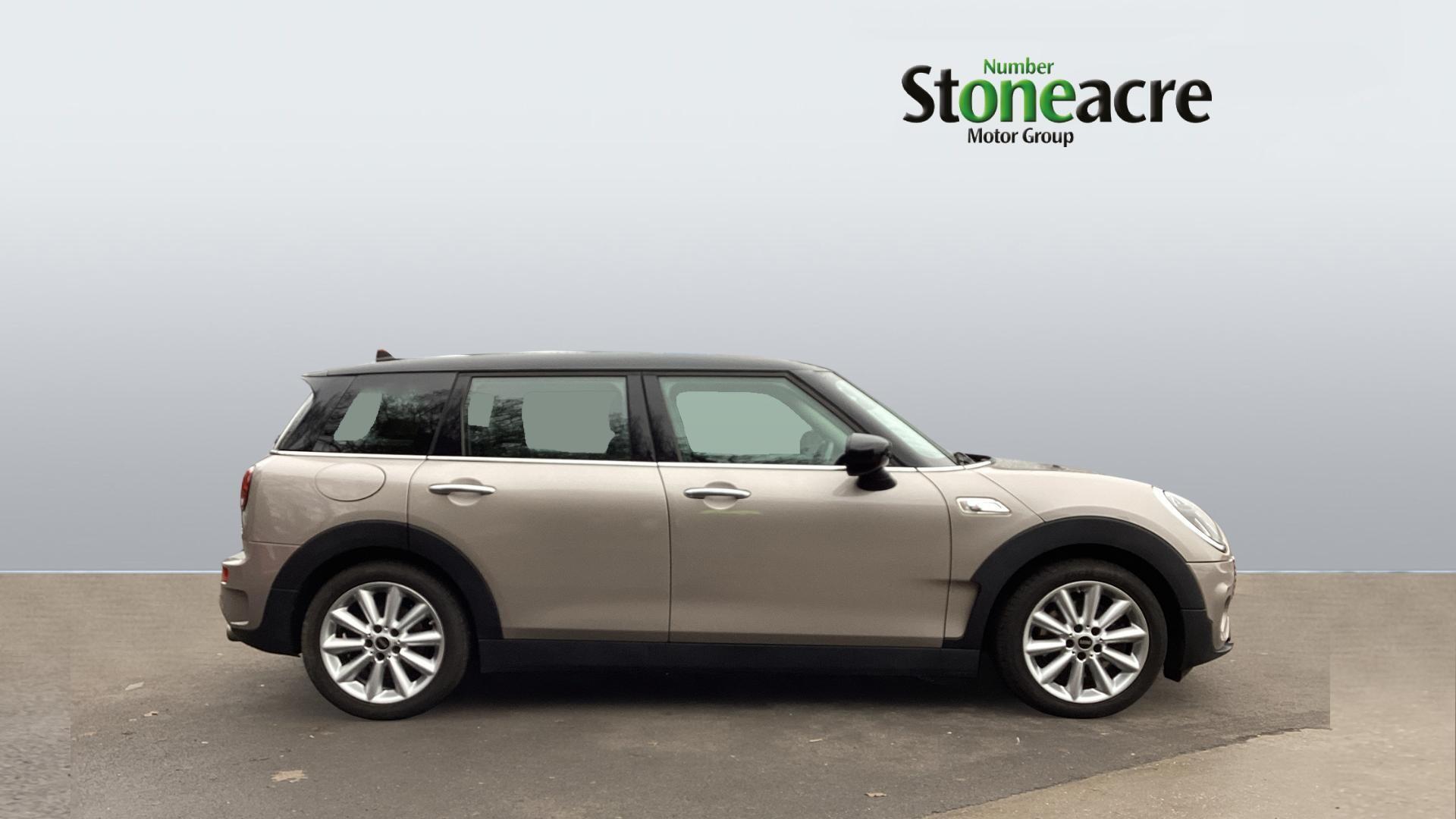 MINI Clubman 2.0 Cooper S Classic Steptronic Euro 6 (s/s) 6dr HA53SJS Image 3