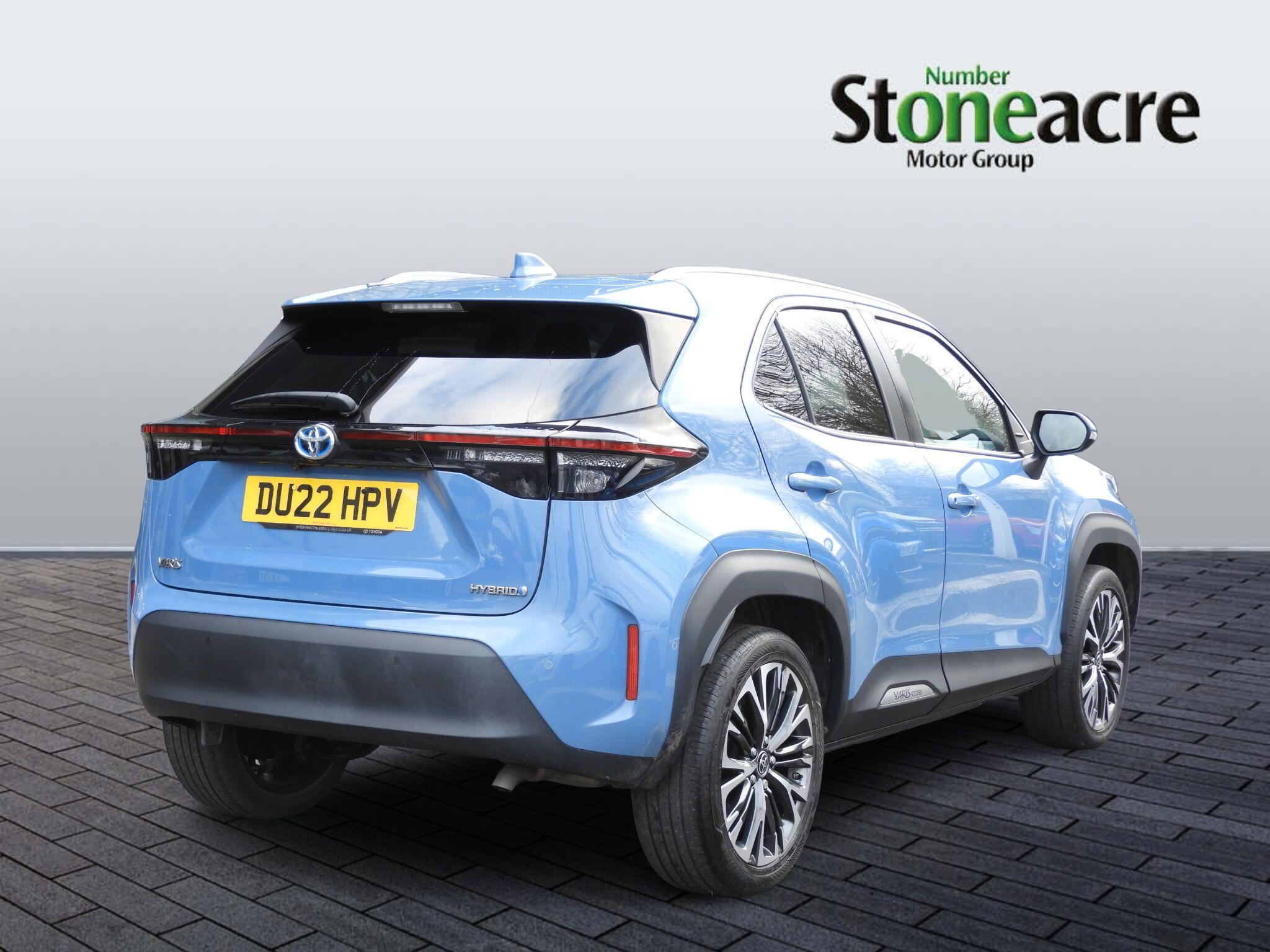Toyota Yaris Cross 1.5 VVT-h Excel E-CVT Euro 6 (s/s) 5dr DU22HPV Image 3