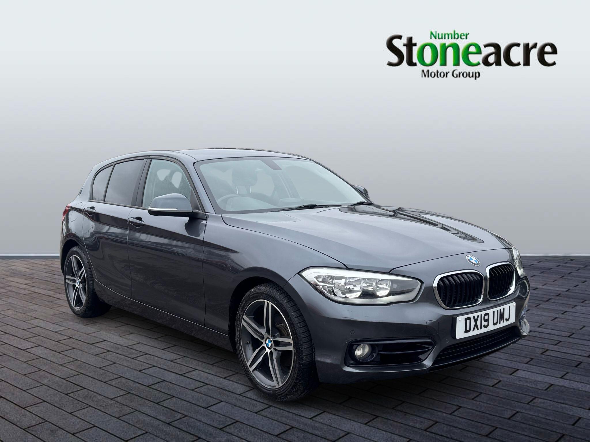 BMW 1 Series 1.5 118i Sport Euro 6 (s/s) 5dr DX19UMJ Image 1