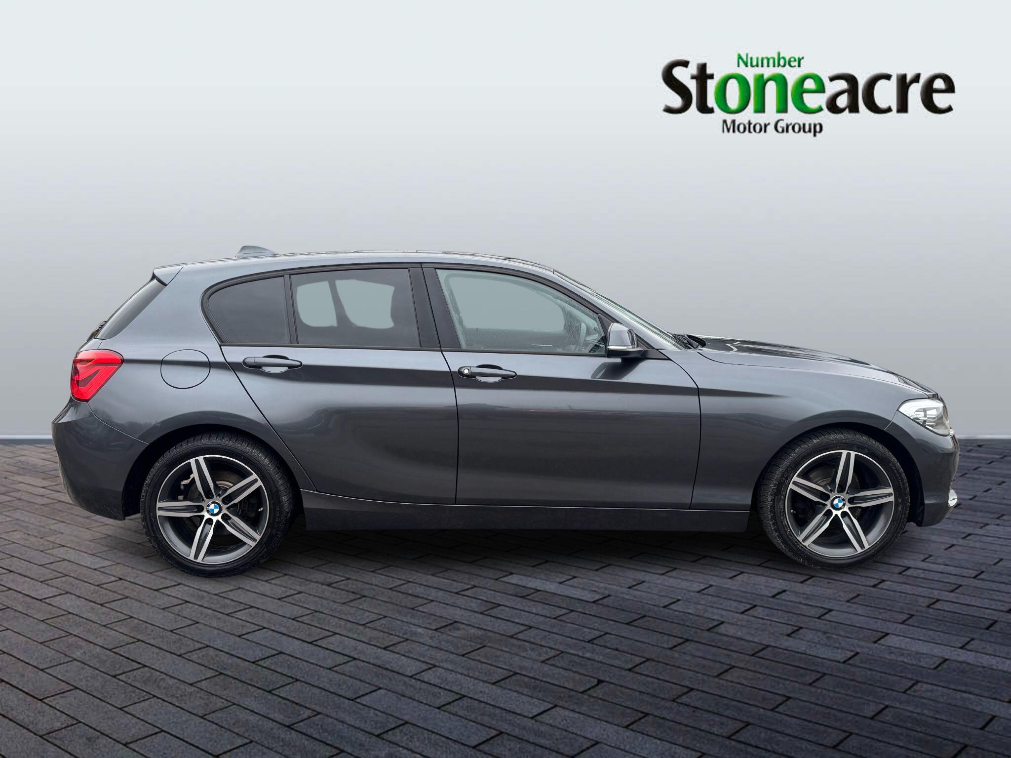 BMW 1 Series 1.5 118i Sport Euro 6 (s/s) 5dr DX19UMJ Image 2