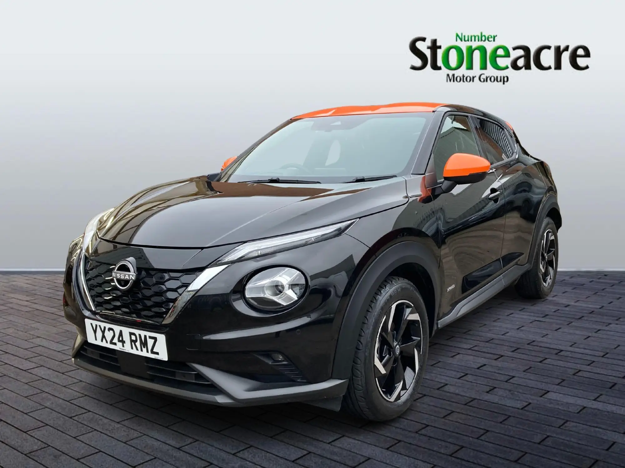 Nissan Juke Hybrid 1.6 Tekna Auto Euro 6 5dr YX24RMZ Image 3