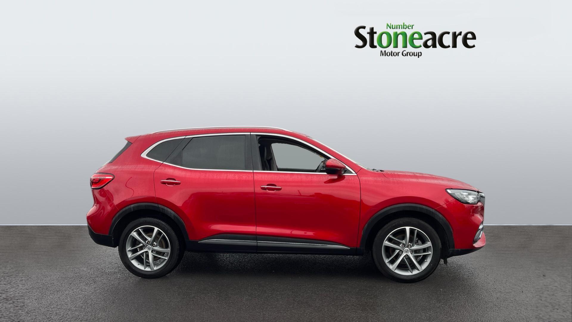 MG HS 1.5 T-GDI Exclusive 5dr SF02MAS Image 3