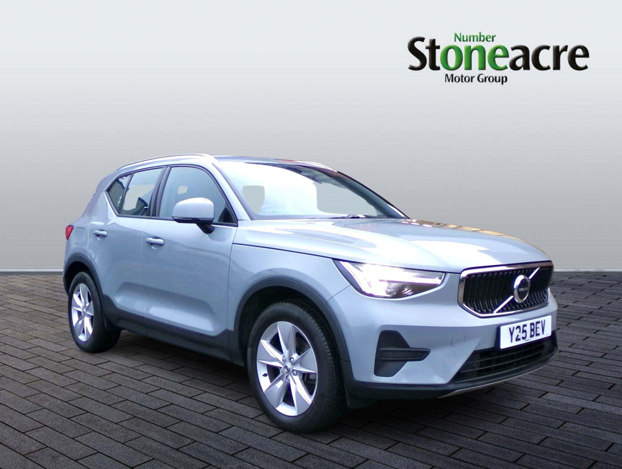 Volvo XC40 Core B3 (163 hp) Auto YS73CPV Image 1