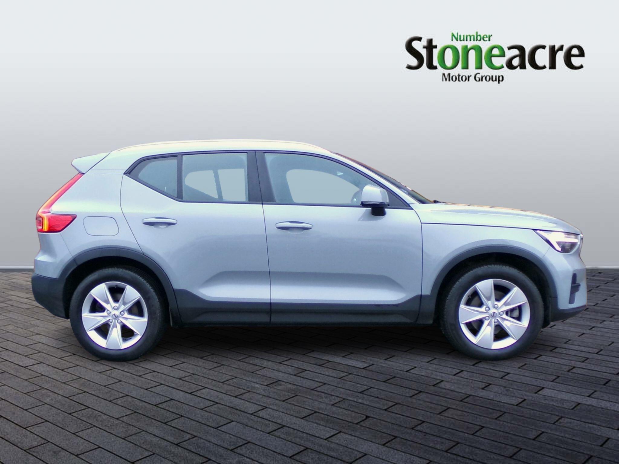 Volvo XC40 Core B3 (163 hp) Auto YS73CPV Image 2