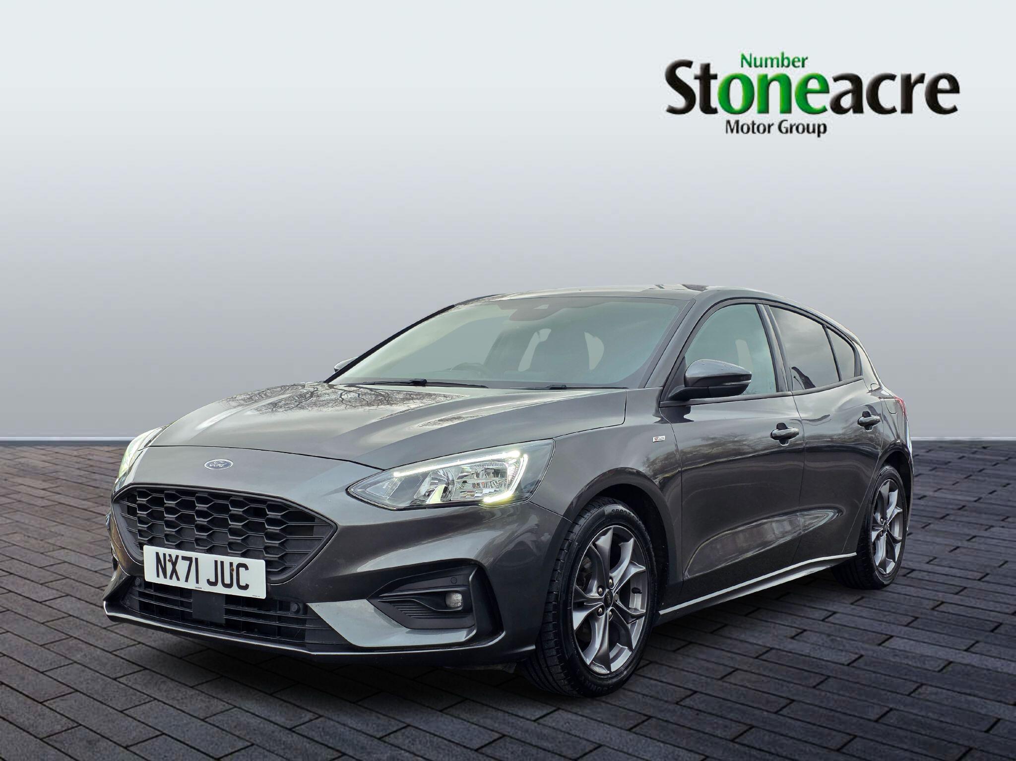 Ford Focus 1.0T EcoBoost ST-Line Edition Euro 6 (s/s) 5dr NX71JUC Image 3