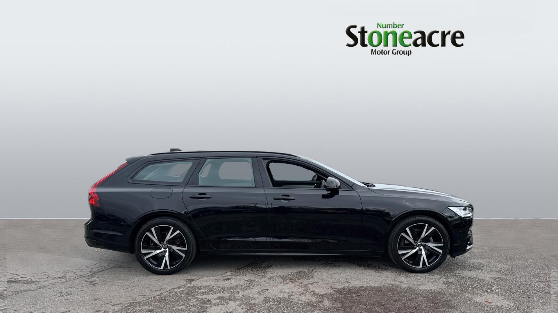 Volvo V90 Plus Dark B4 (197 hp) YY72HVC Image 3