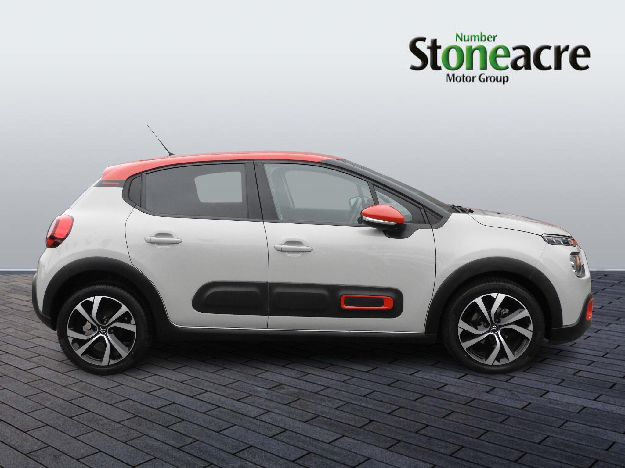 Citroen C3 1.2 PureTech Shine Plus Euro 6 (s/s) 5dr FY22HFG Image 2