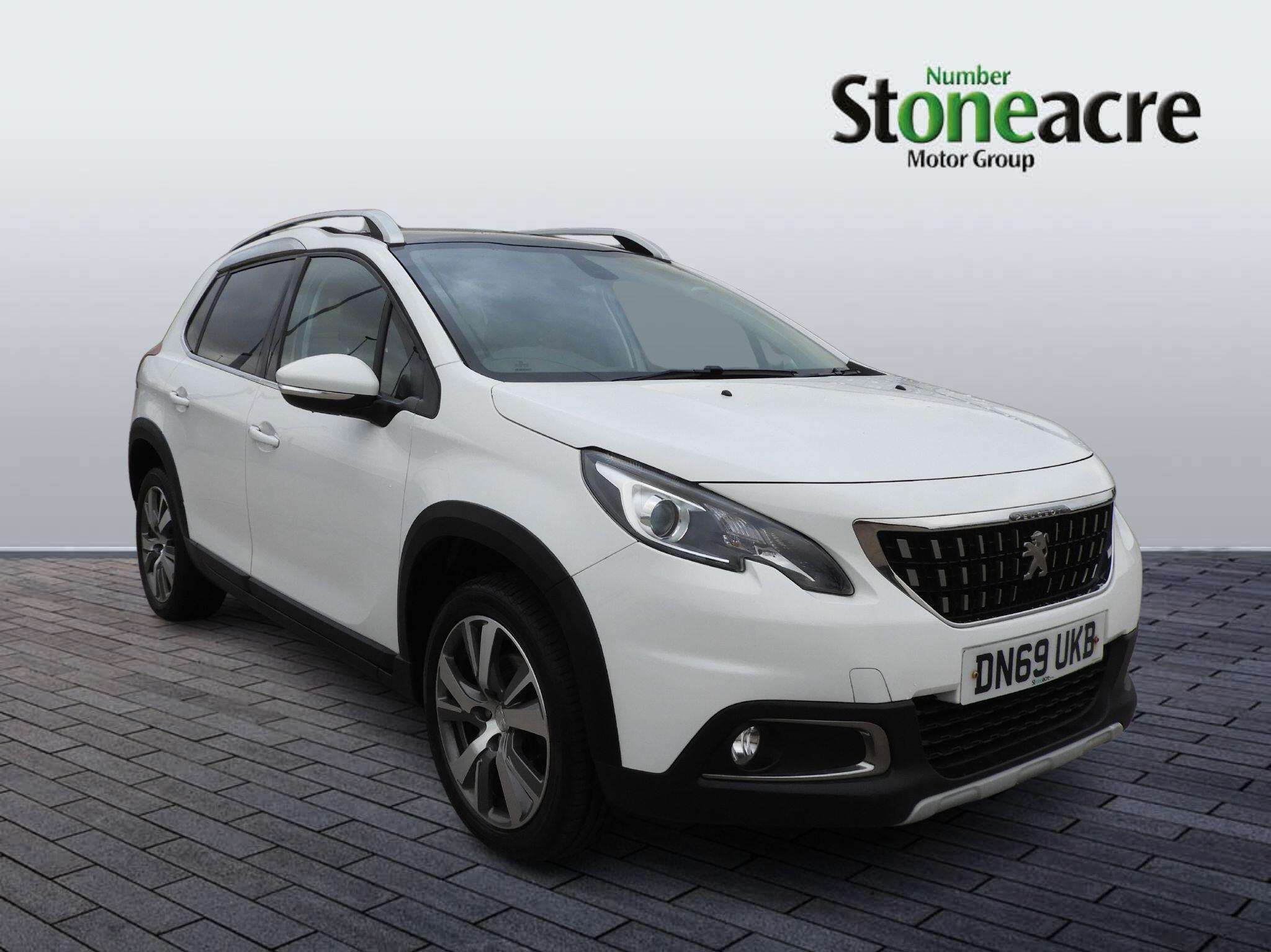 Peugeot 2008 1.2 PureTech Allure Premium Euro 6 (s/s) 5dr DN69UKB Image 1
