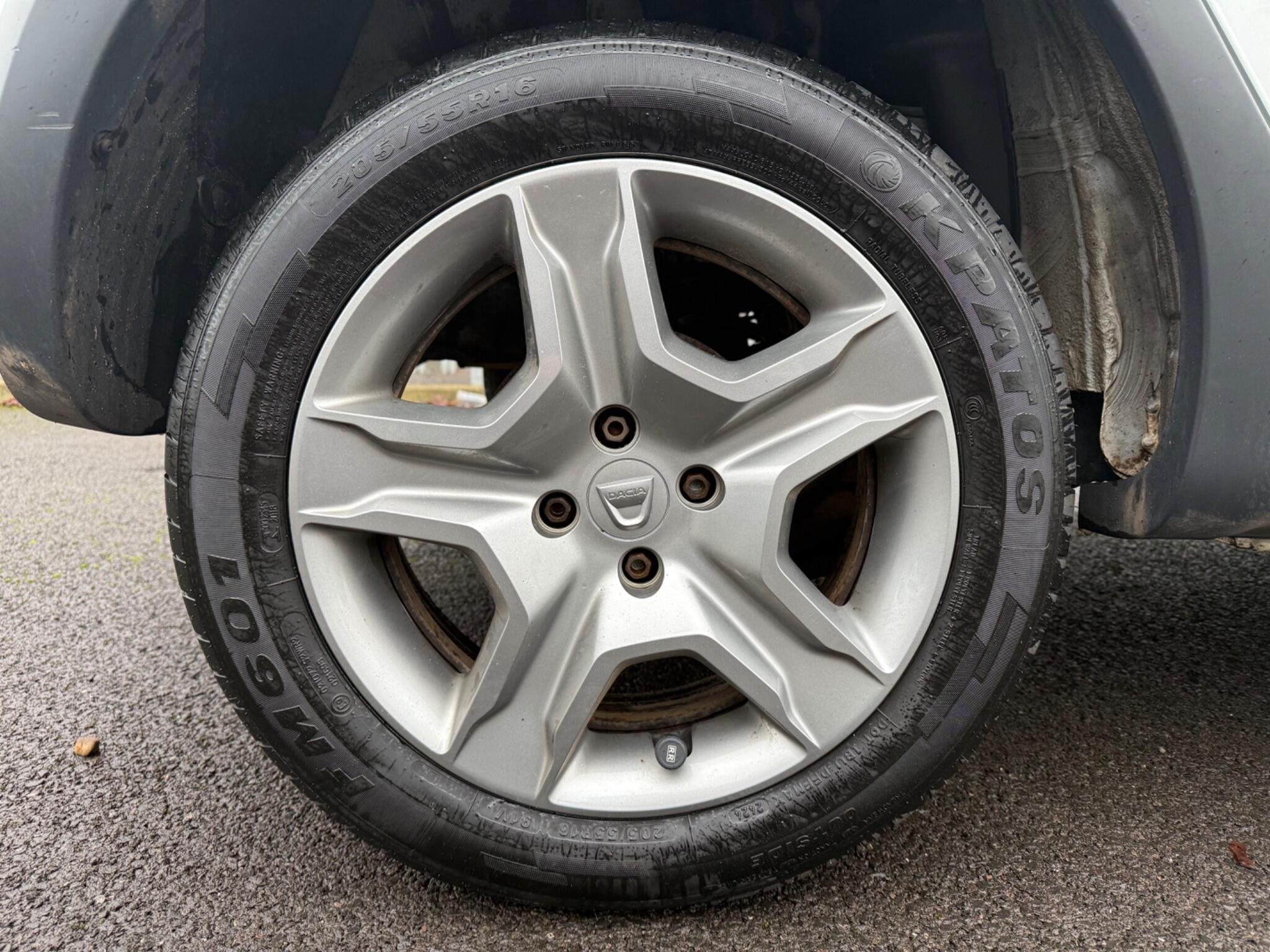 Dacia Sandero Stepway 0.9 TCe Essential 5dr PN69FVG Image 2