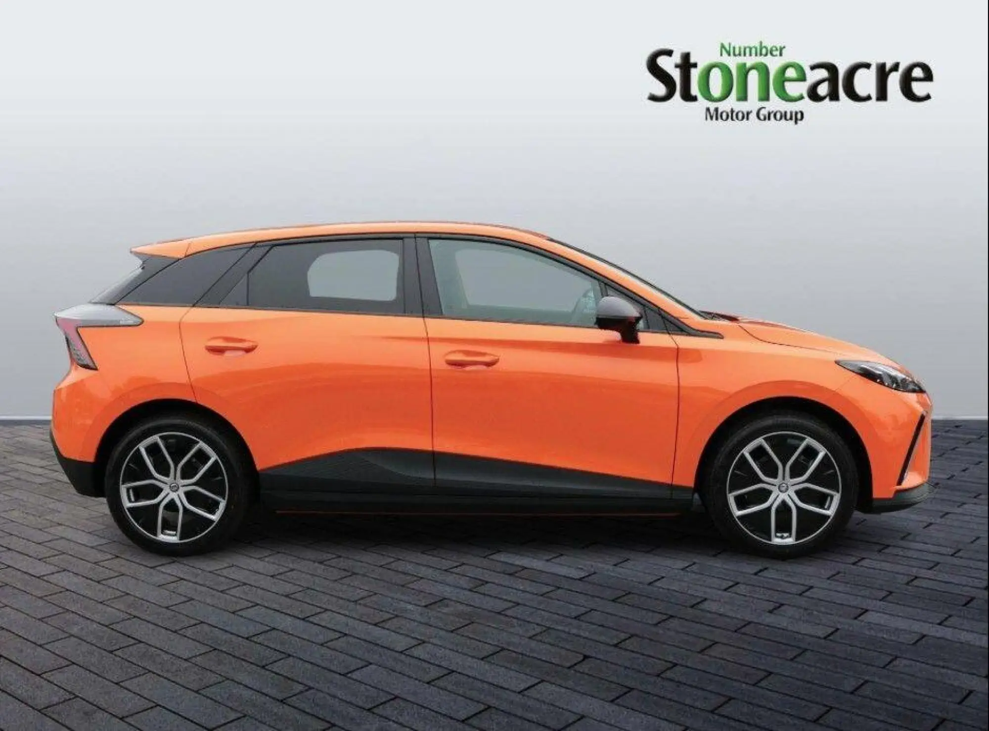 MG 4 EV 150kW Trophy EV Long Range 64kWh 5dr Auto FD75CVO Image 2