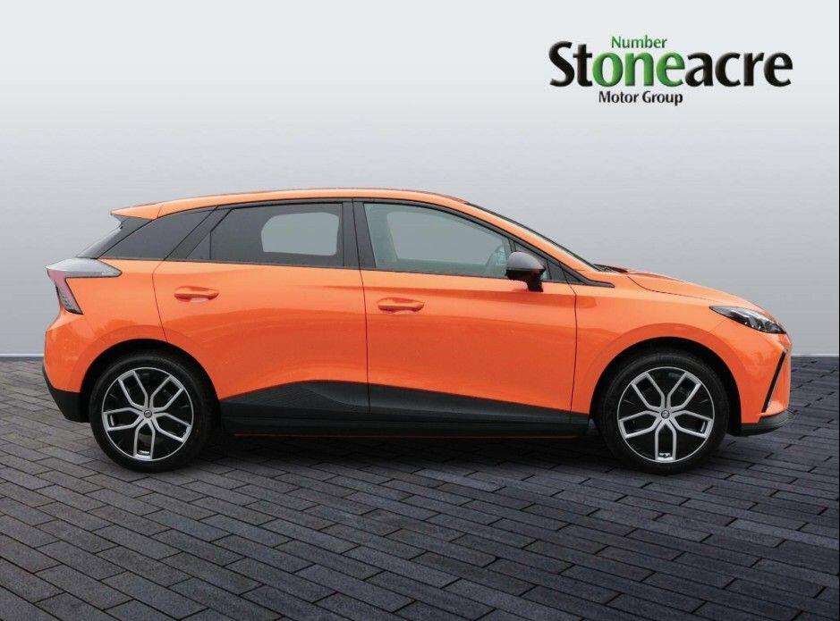 MG 4 EV 150kW Trophy EV Long Range 64kWh 5dr Auto FD75CVO Image 2