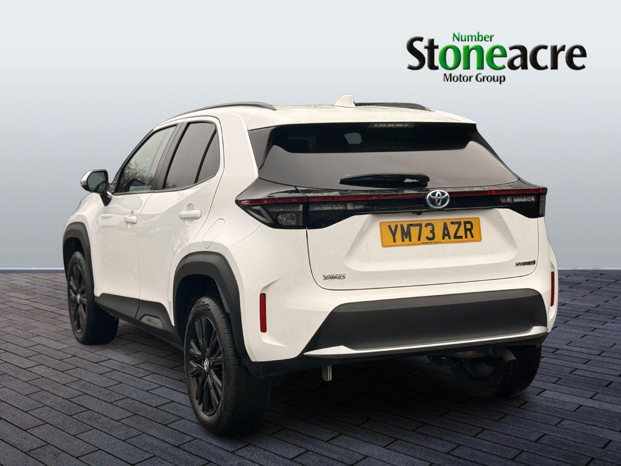 Toyota Yaris Cross 1.5 Hybrid Design 5dr CVT YM73AZR Image 2