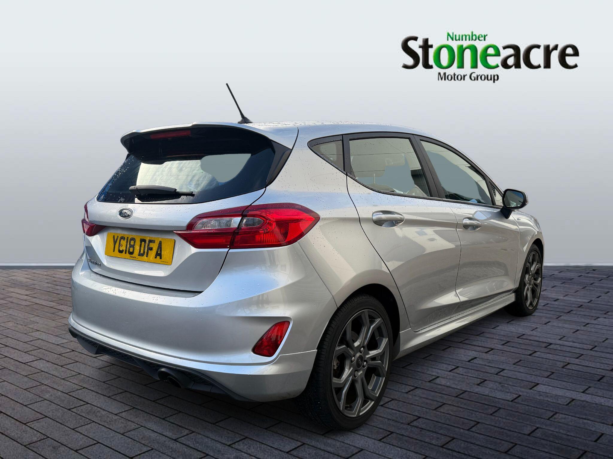 Ford Fiesta 1.0T EcoBoost ST-Line Euro 6 (s/s) 5dr YC18DFA Image 3