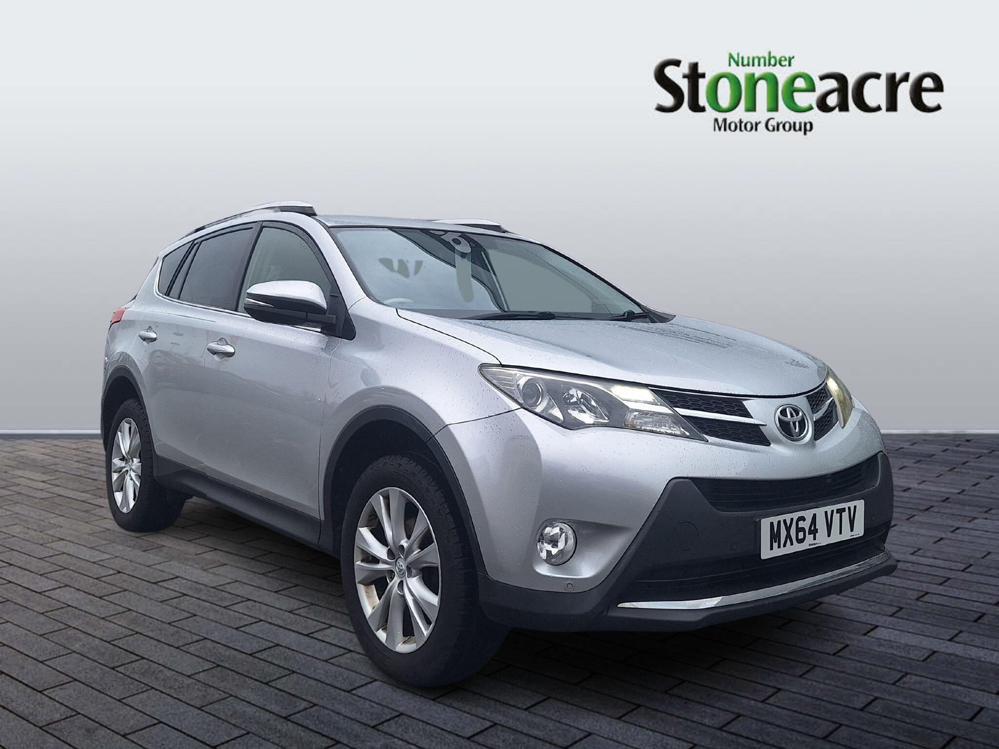 Toyota RAV4 2.2 D-CAT Invincible Auto 4WD Euro 5 5dr VP03KLP Image 1