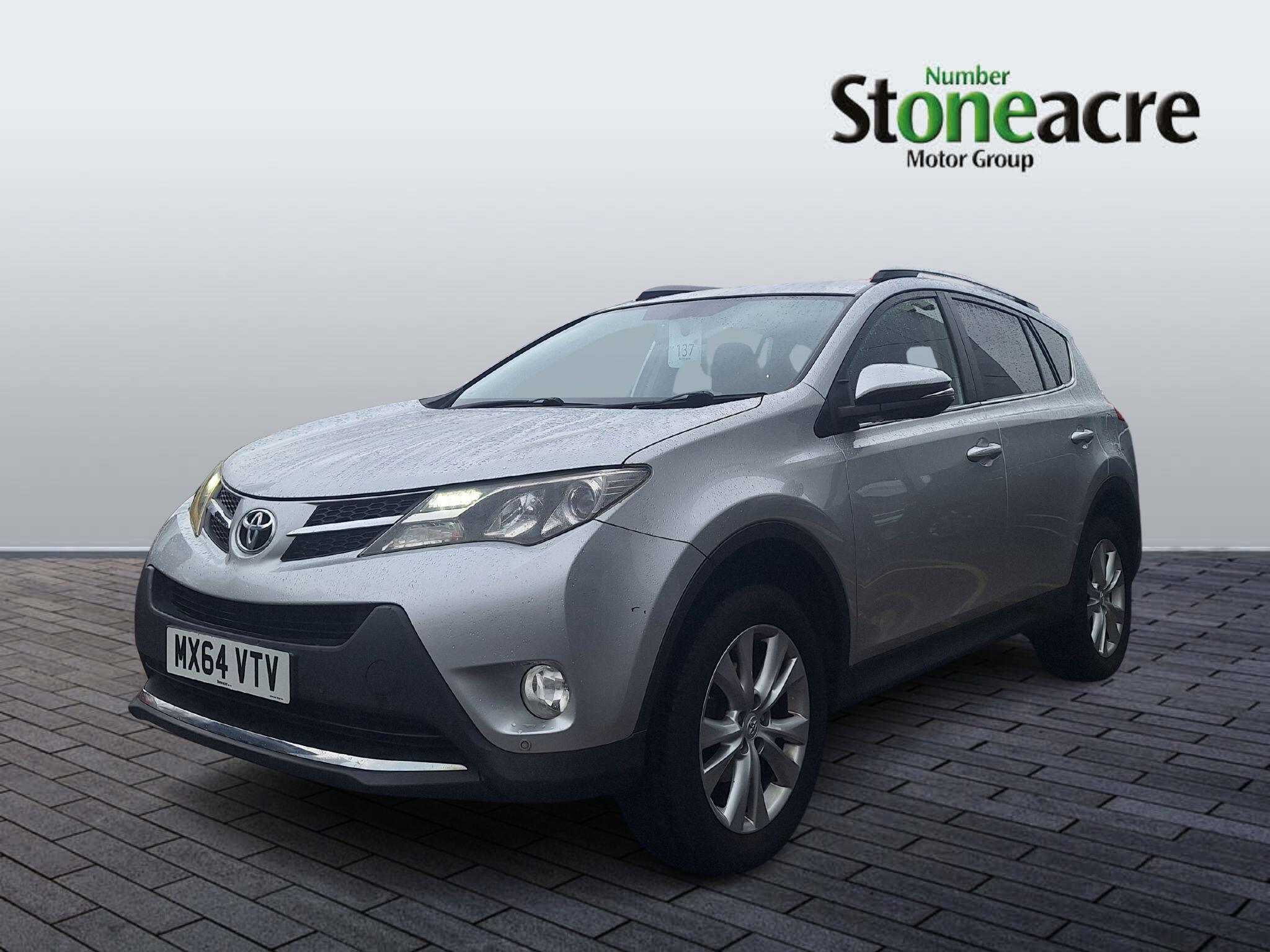 Toyota RAV4 2.2 D-CAT Invincible Auto 4WD Euro 5 5dr VP03KLP Image 3