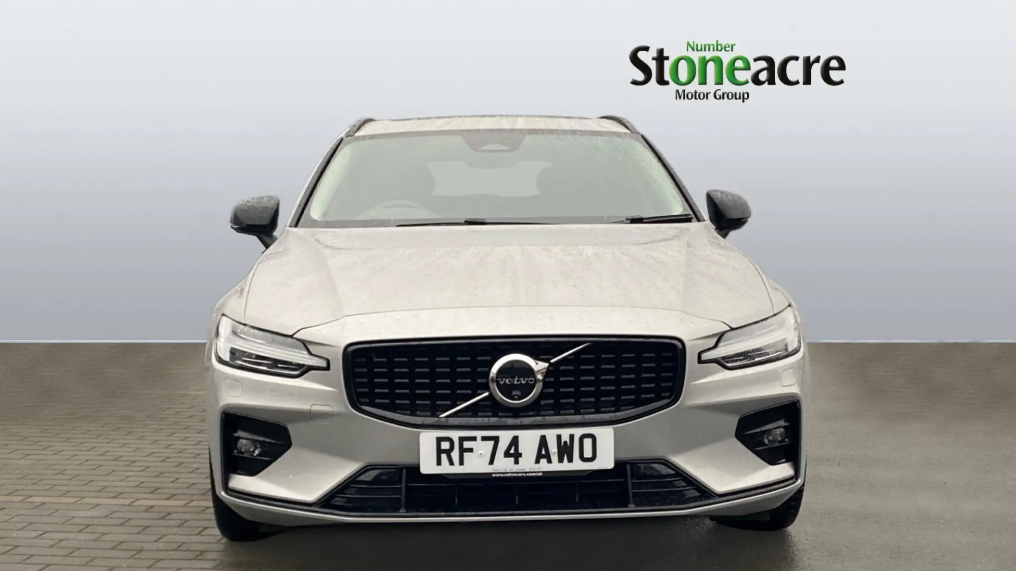 Volvo V60 2.0 B4 MHEV Ultra DCT Auto Euro 6 (s/s) 5dr RF74AWO Image 2