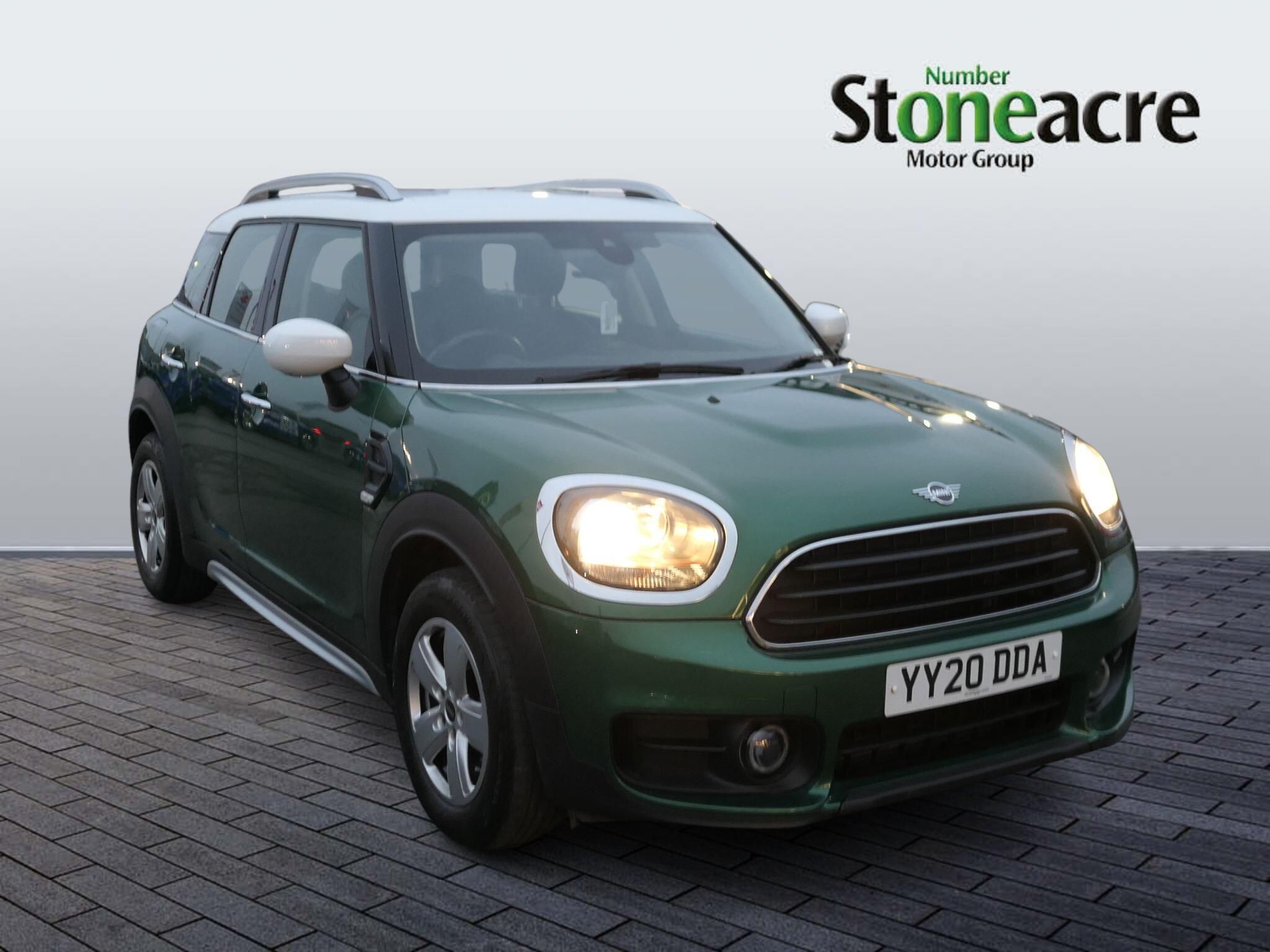 MINI Countryman Countryman Cooper Classic YY20DDA Image 1
