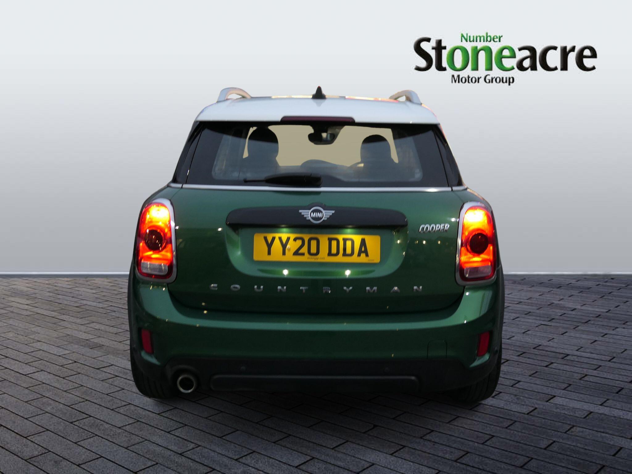 MINI Countryman Countryman Cooper Classic YY20DDA Image 3
