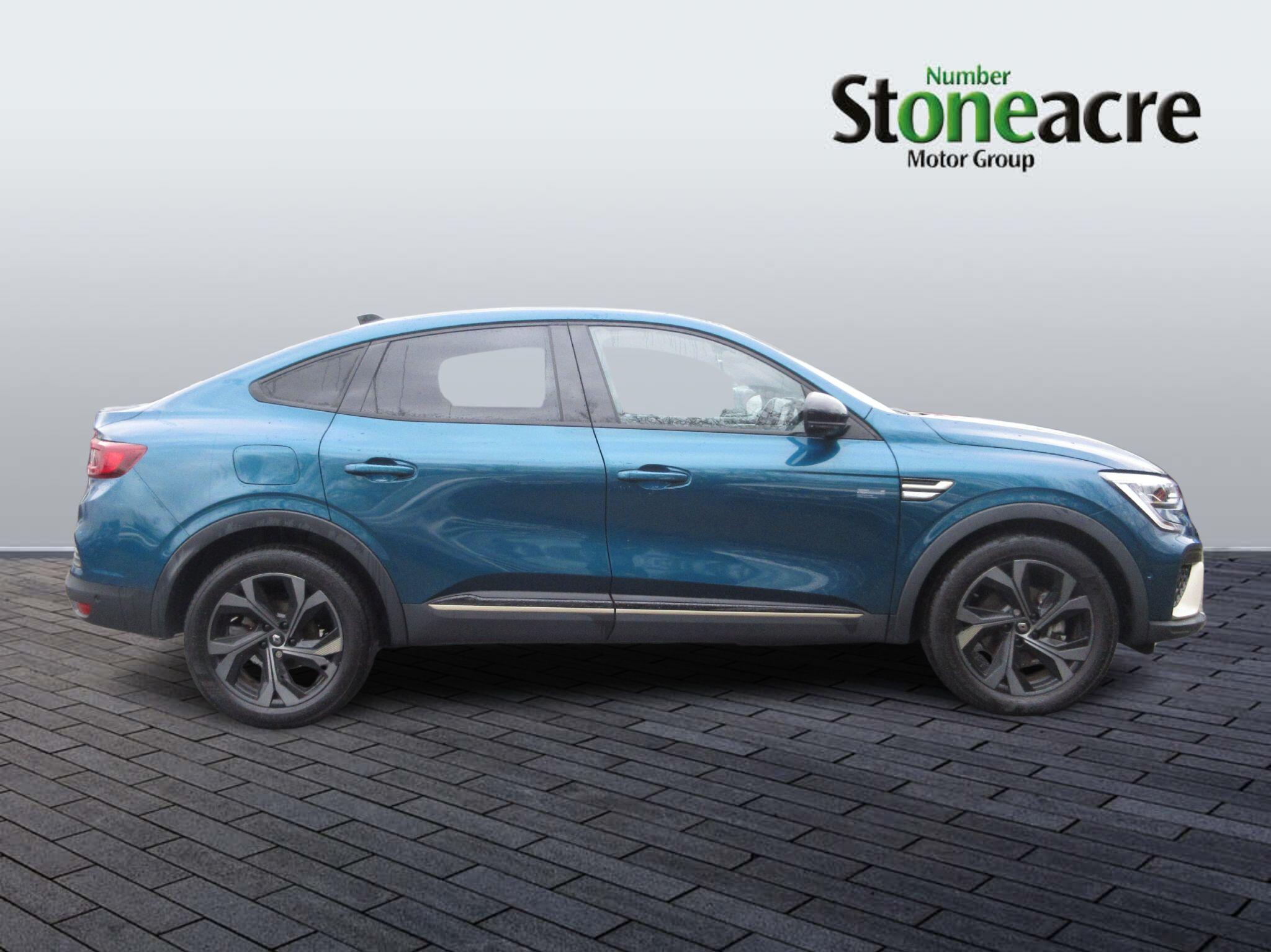 Renault Arkana E-Tech 1.6 E-TECH E-Tech engineered BOSE Edition Auto 2WD Euro 6 (s/s) 5dr CL23OMJ Image 2