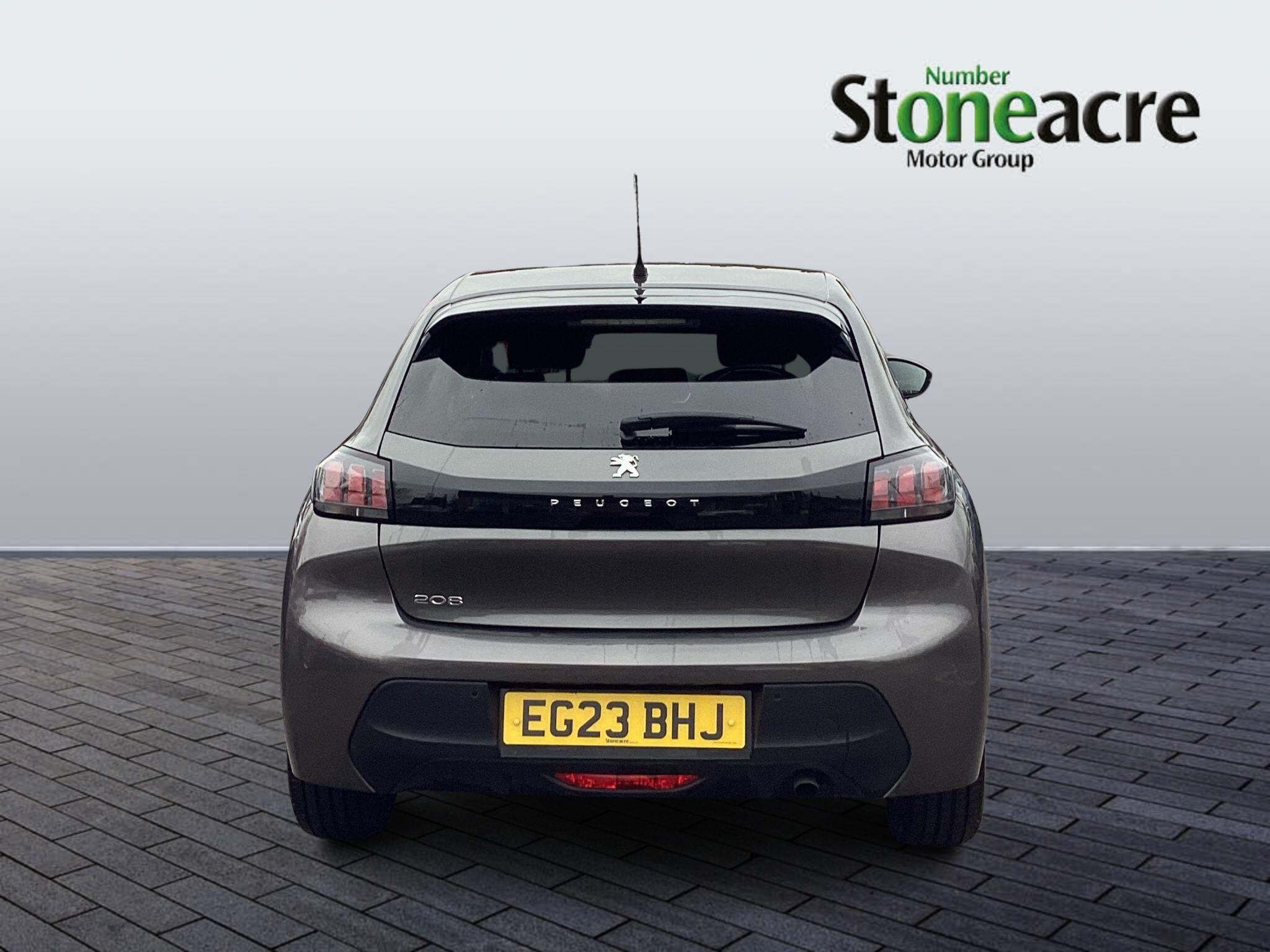 Peugeot 208 1.2 PureTech Active Premium + Euro 6 (s/s) 5dr EG23BHJ Image 3