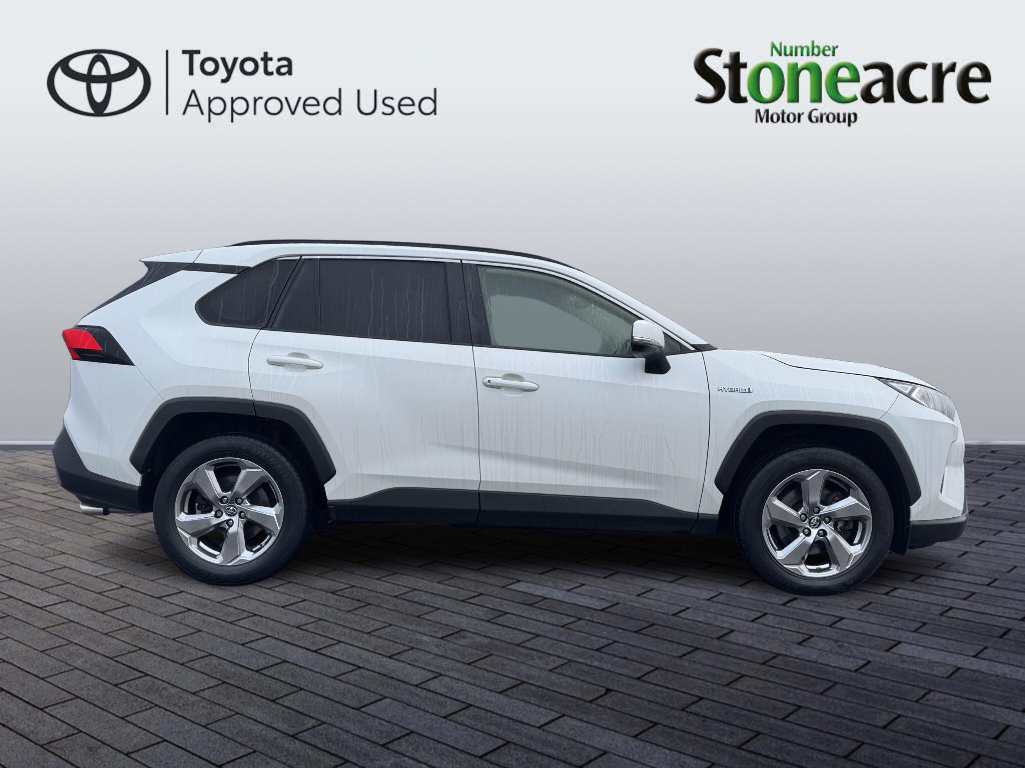 Toyota RAV4 2.5 VVT-h Design CVT 4WD Euro 6 (s/s) 5dr NY19GXT Image 2