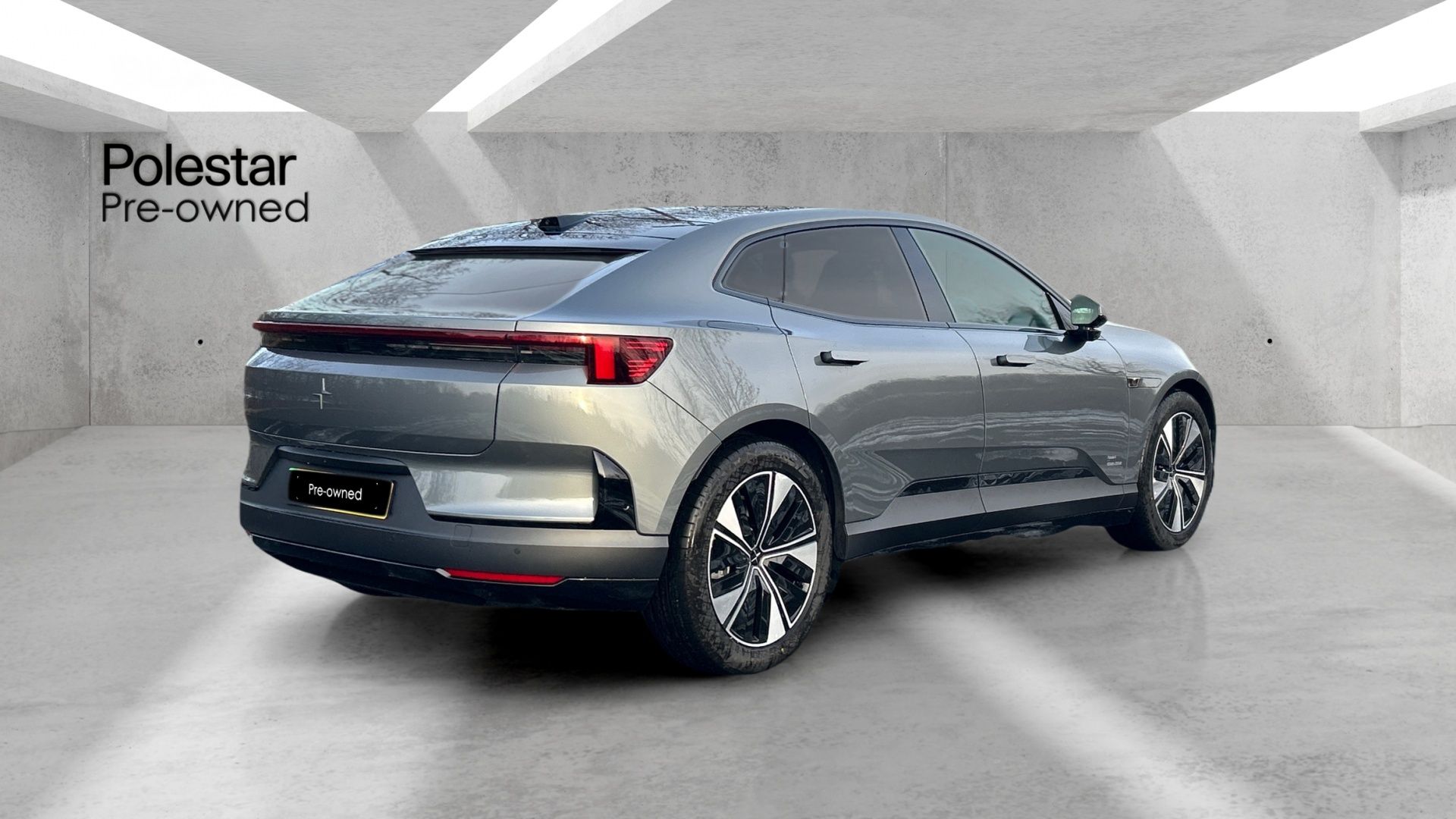 Polestar 4 Single Motor 100kWh Long Range Auto RWD 5dr OW75ZSU Image 3
