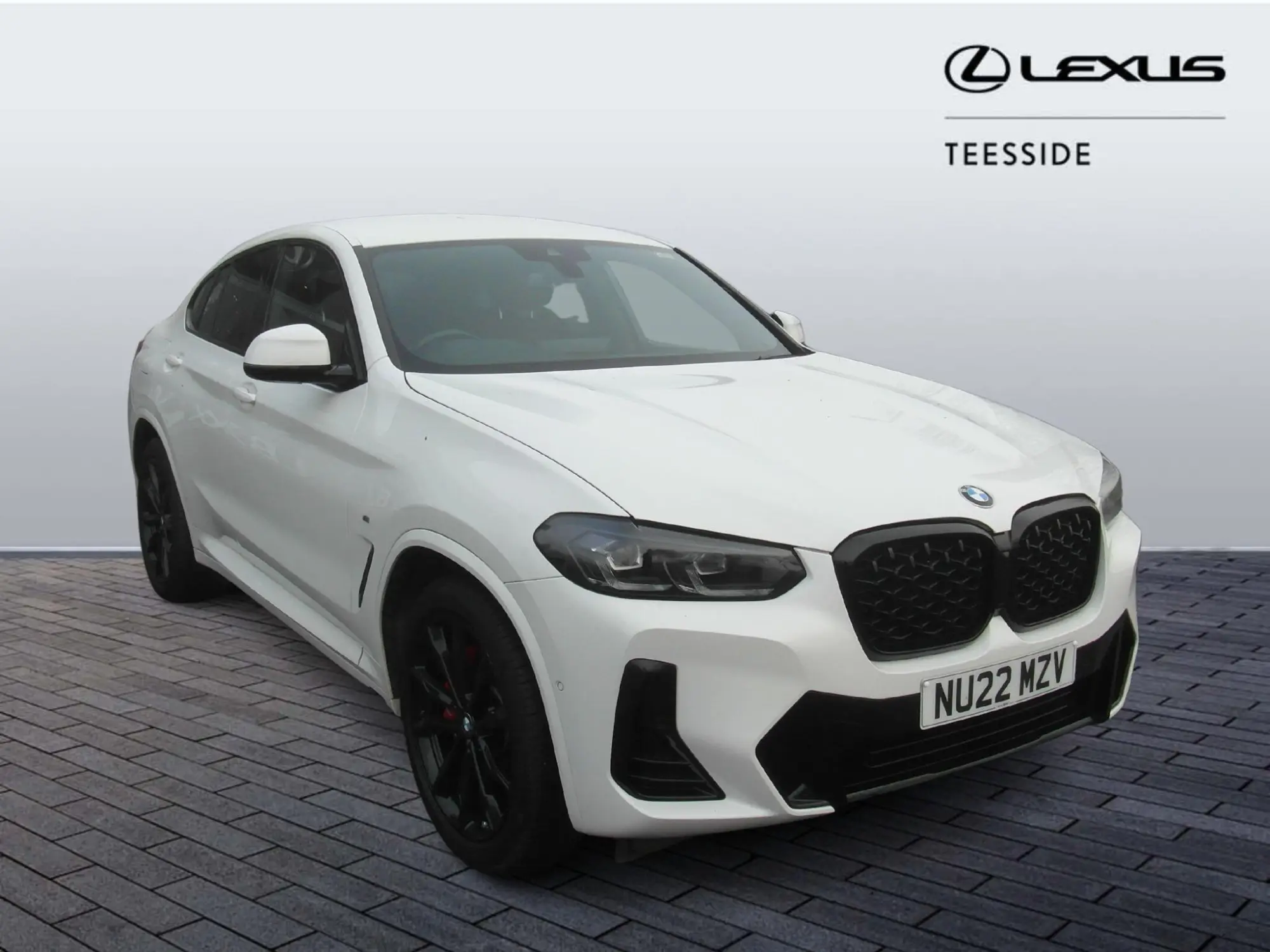 BMW X4 Image 1