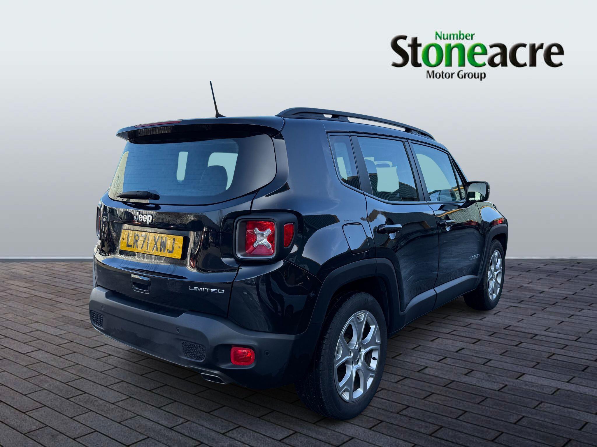 Jeep Renegade 1.3 T4 GSE Limited 5dr DDCT LR71XWJ Image 3