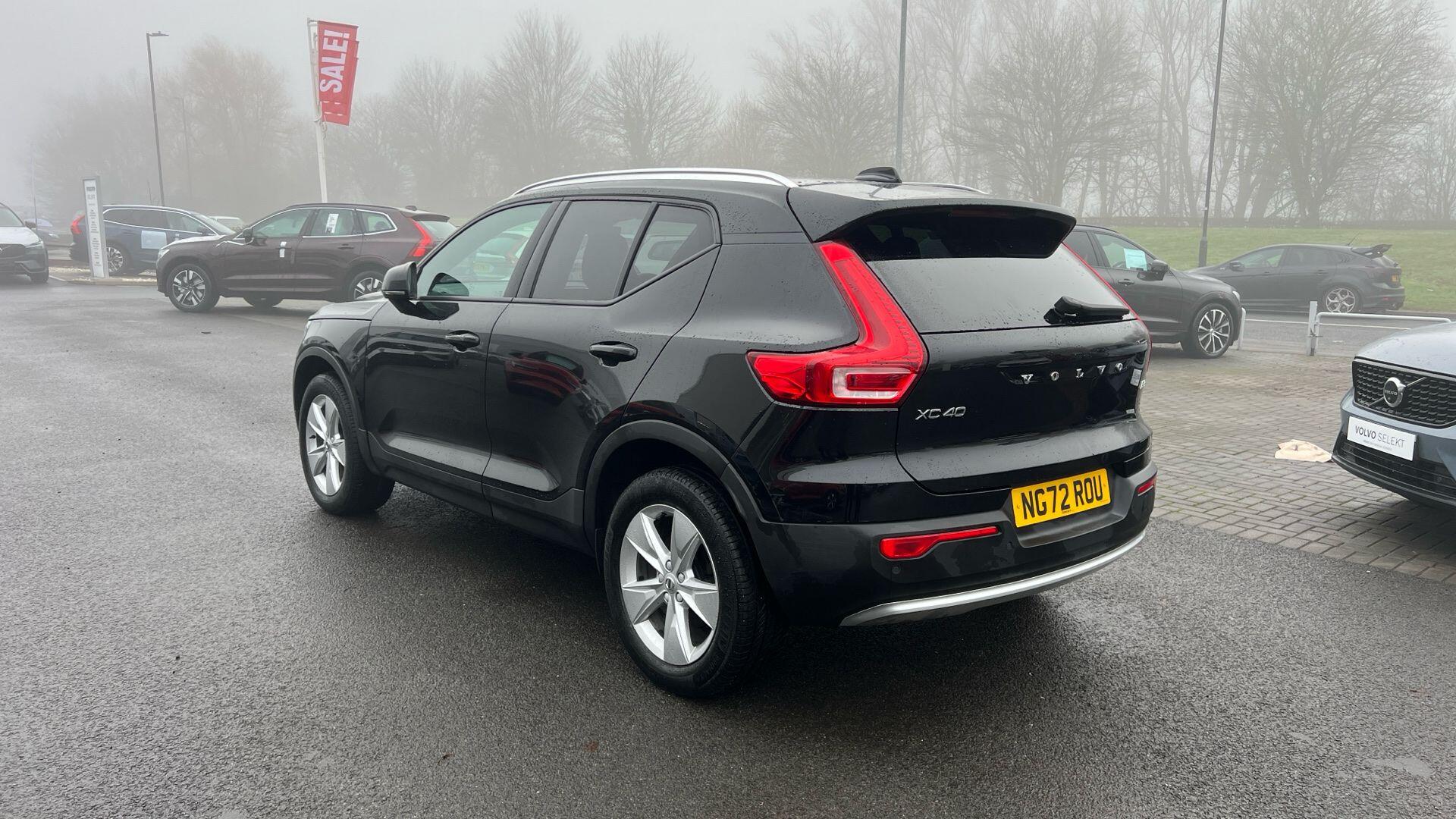 Volvo XC40 Core B3 (163 hp) Auto NG72ROU Image 3