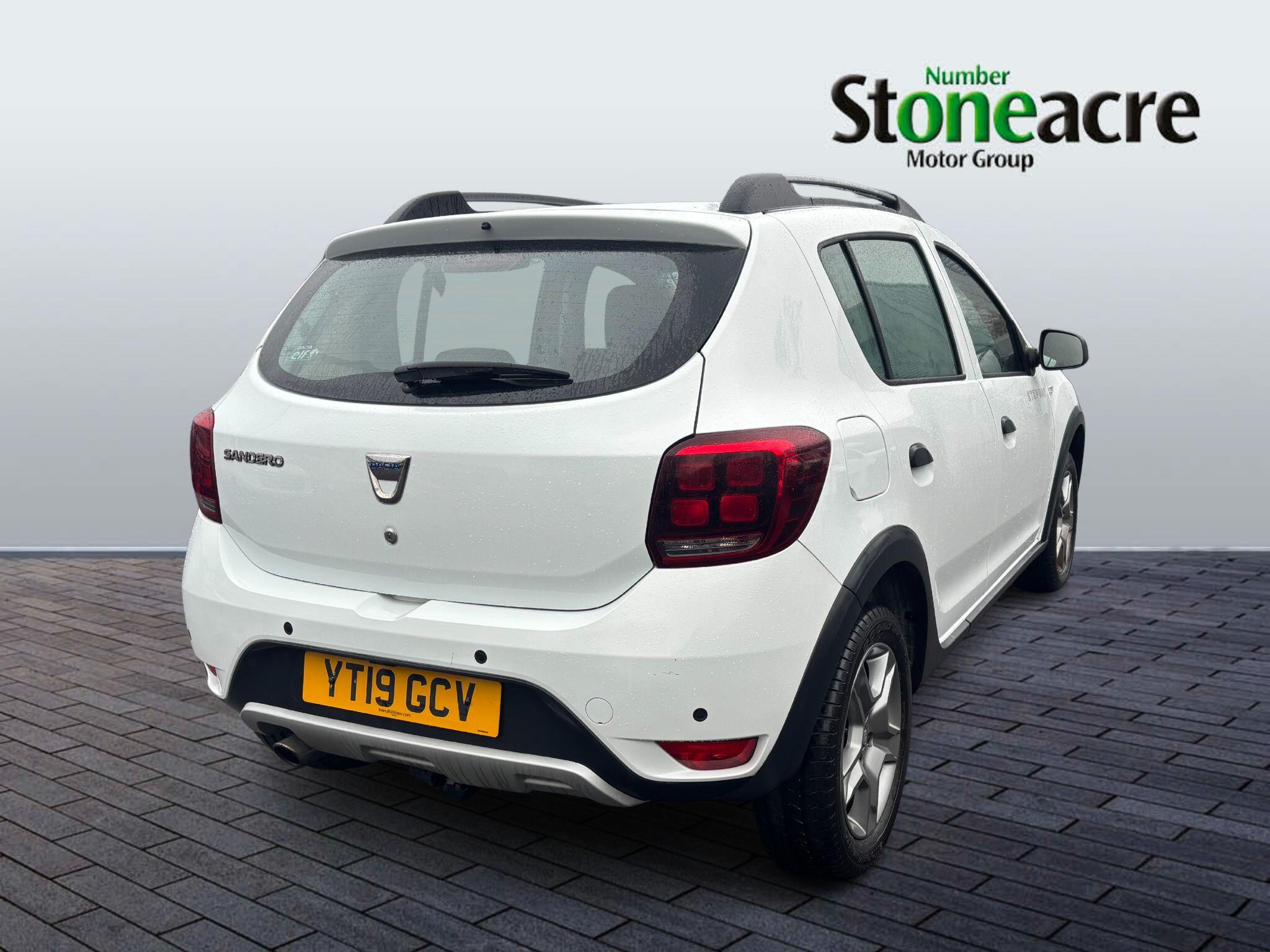 Dacia Sandero Stepway 0.9 TCe Comfort 5dr YT19GCV Image 3