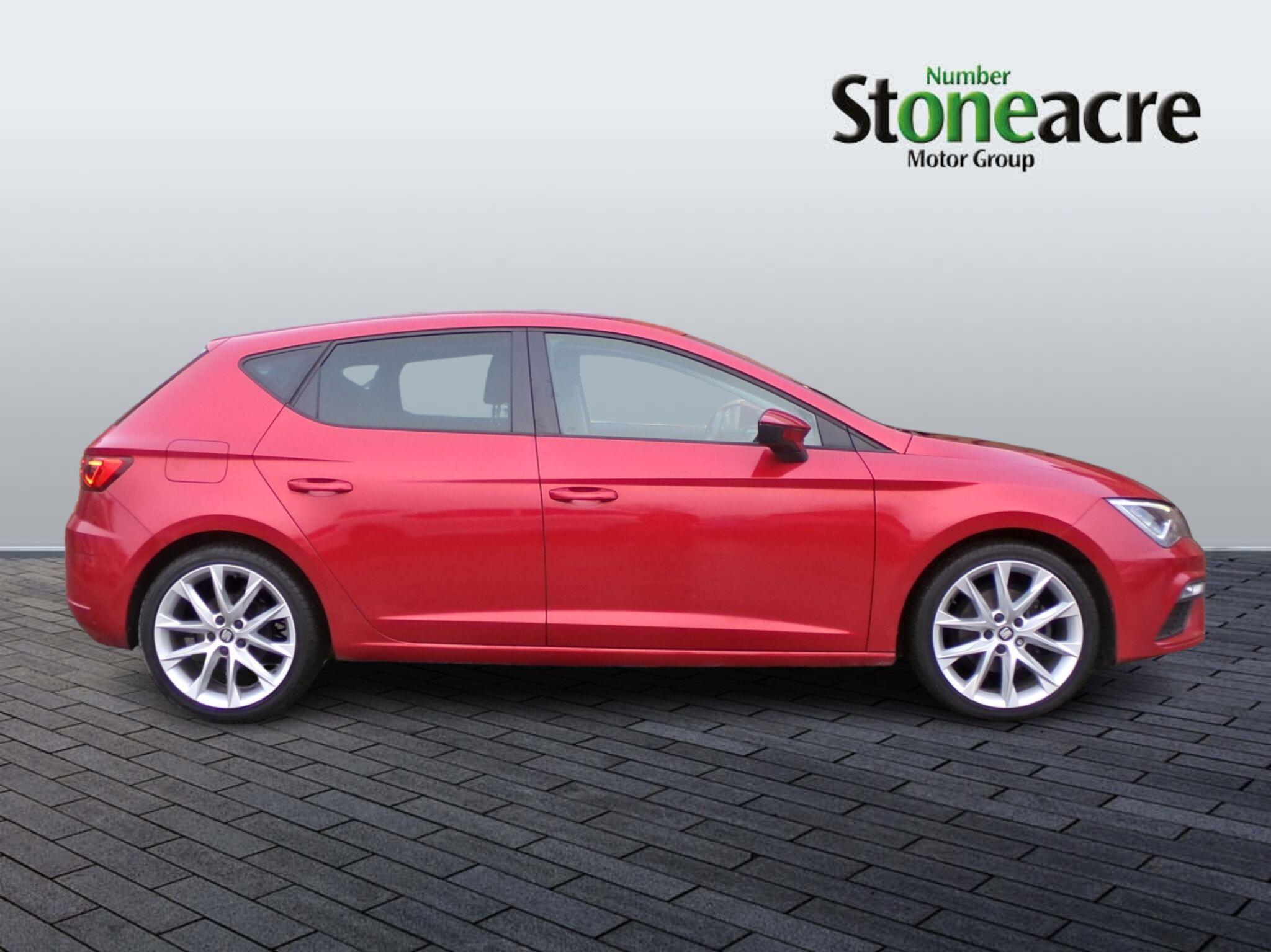 SEAT Leon 1.4 TSI FR Technology Hatchback 5dr Petrol Manual Euro 6 (s/s) (125 ps) YM18HAA Image 2