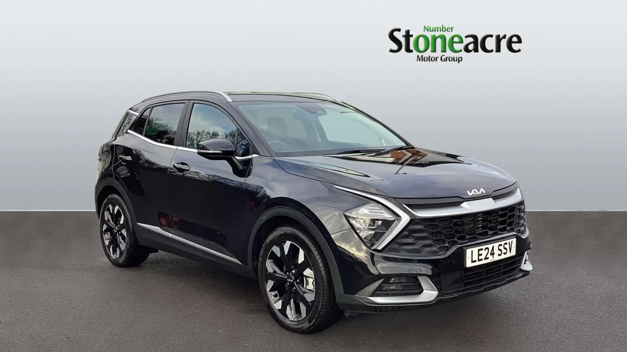 Kia Sportage Plug-In Hybrid 1.6 T-GDi 13.8kWh 3 Auto AWD Euro 6 (s/s) 5dr LE24SSV Image 1